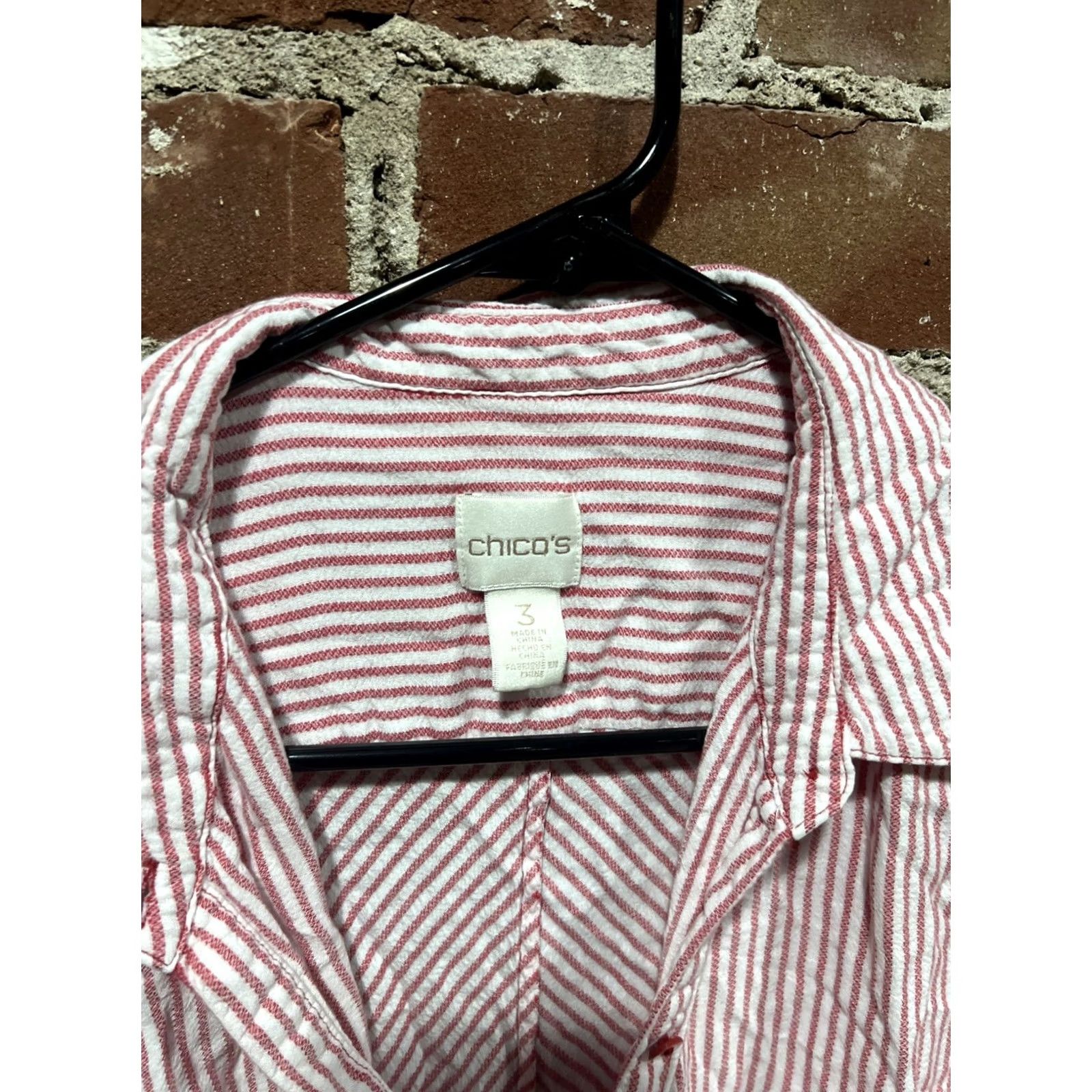 Vintage Chicos Button-Up Blouse Long Sleeve Red White Stripes Viscose Size 3 Womens Shirt Regular Womens Size XS / US 0-2 / IT 36-38 - 2 Thumbnail