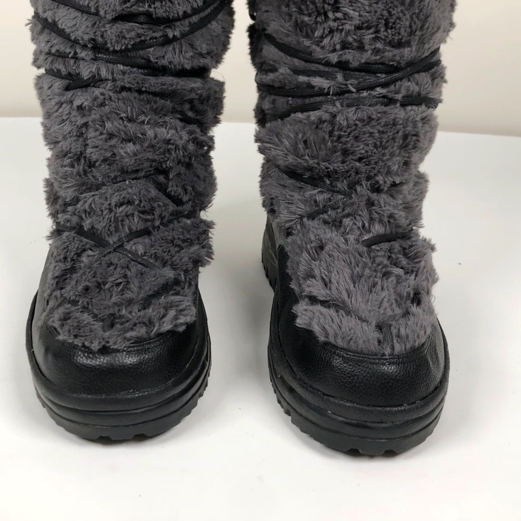 Vintage Muk Luks Womens Snow Boot Gray Plaid Fur Trim Fleece Lined Mid-Calf High Pile Faux Fur Flannel Lightweight Casual Winter 10 M Boots Mens? Size L / US 10 / IT 46 - 3 Thumbnail