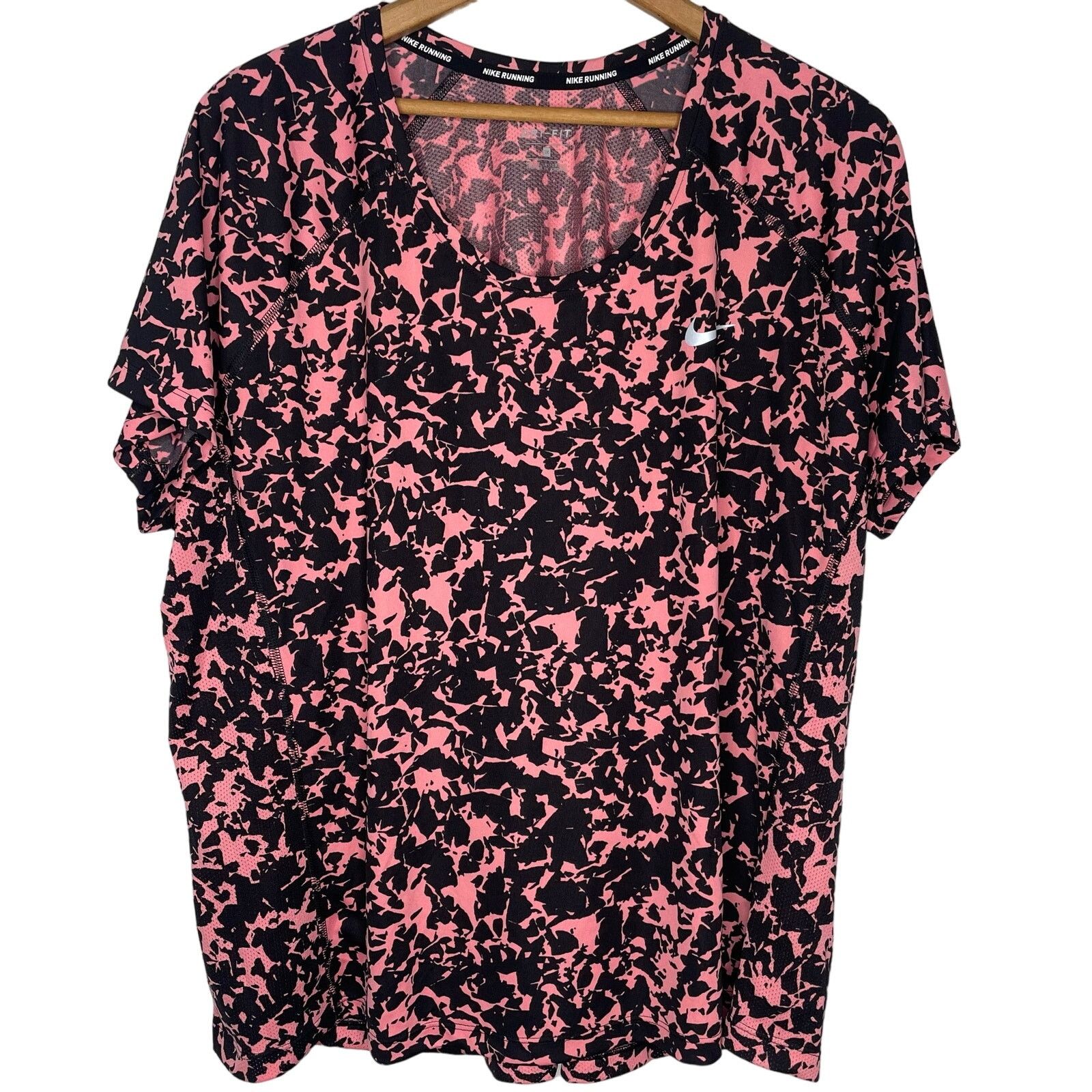 Nike NWOT Nike Running Dri-fit Shirt Size 3XL / US 20-22 - 1 Thumbnail