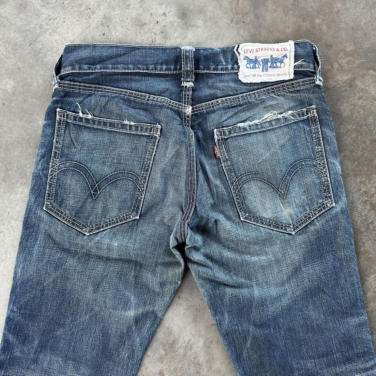 Japanese Brand Vintage Levi’s Classic Denim Distressed Faded Jean Pant W32 Size US 32 / EU 48 - 12 Thumbnail