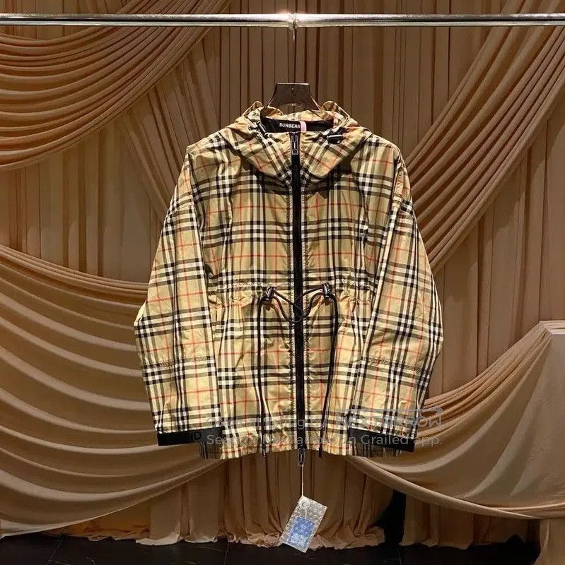 Burberry Burberry Colorblock Cotton Women's Jacket. Size M / US 6-8 / IT 42-44 - 1 Thumbnail