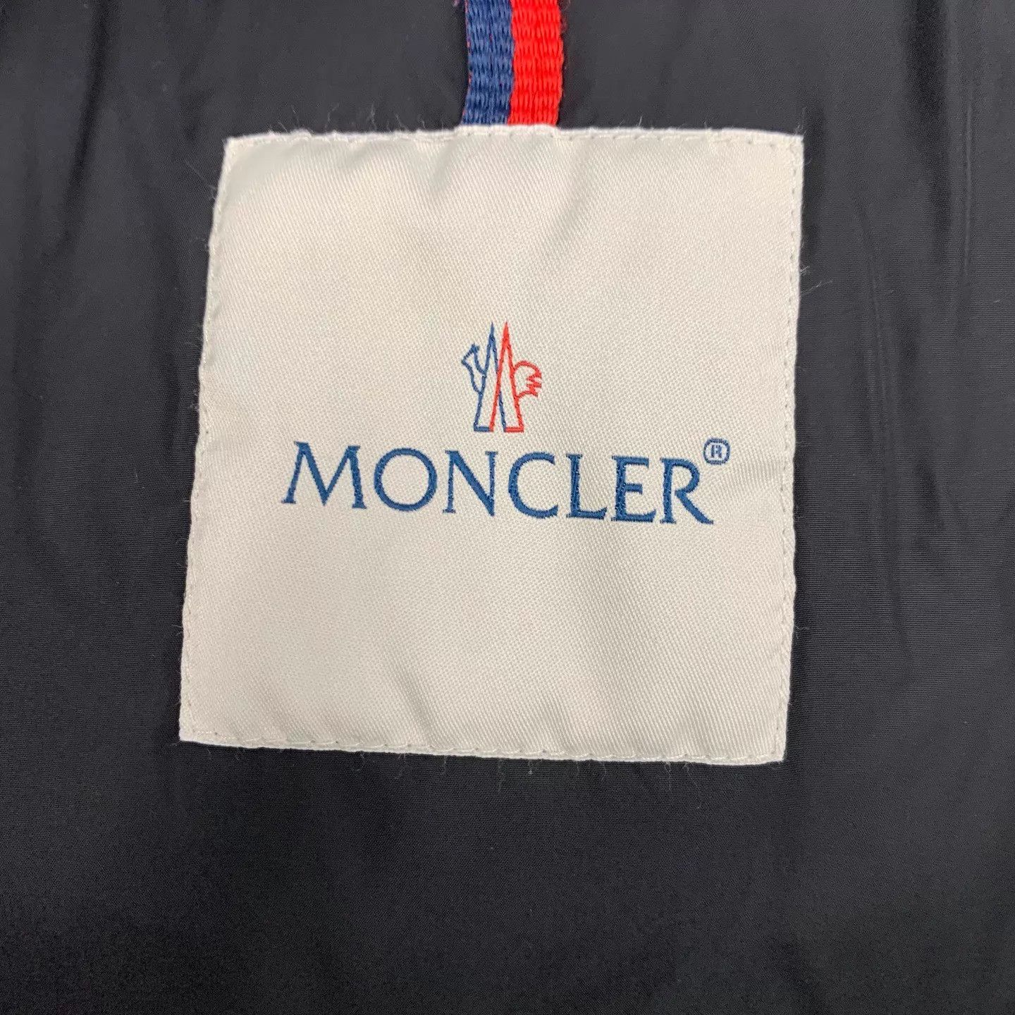 Moncler Moncler Black Long Down Coat 2 9/10 Hat Stain Size M / US 6-8 / IT 42-44 - 6 Thumbnail
