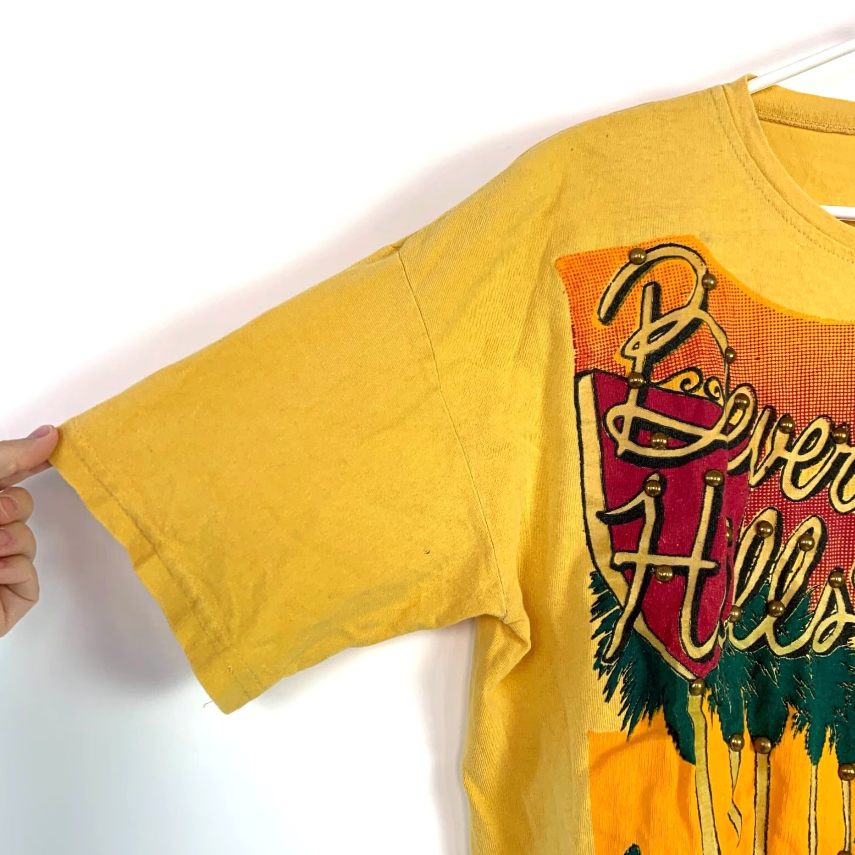 Vintage VINTAGE Beverly Hills Studded Cropped Tee Shirt One Size Gold USA Unisex Adults Short Sleeve Crew Neck T-Shirt 100% Cotton L.H. Size ONE SIZE - 2 Thumbnail