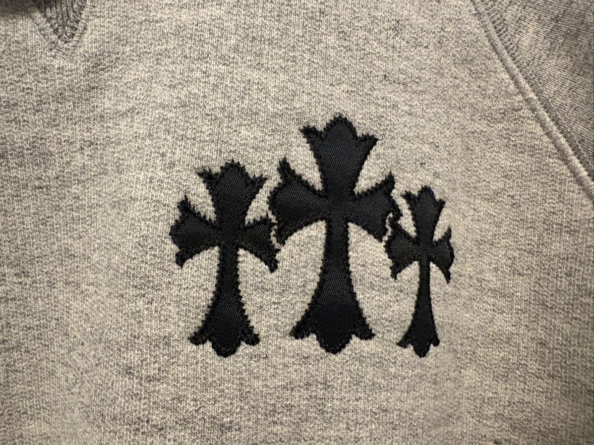 Chrome Hearts Chrome hearts scroll label cemetery cross crewneck grey M Size US M / EU 48-50 / 2 - 3 Thumbnail