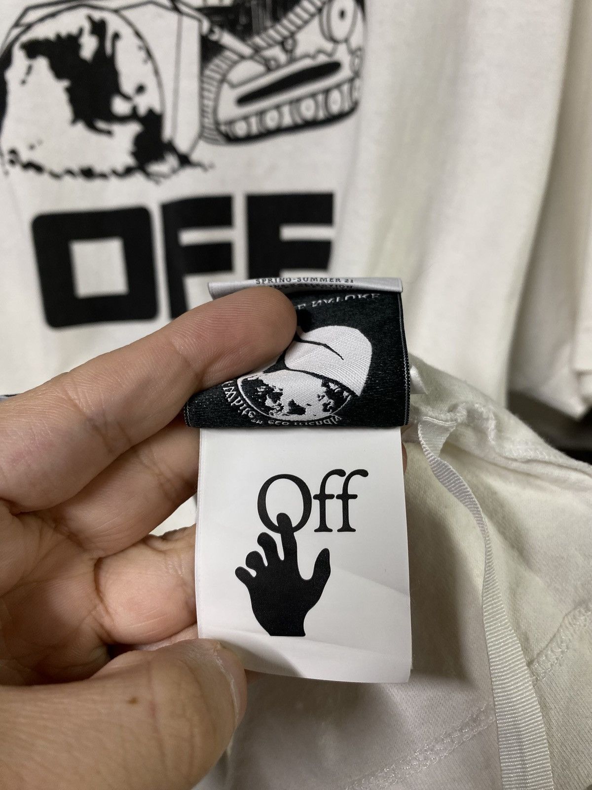 Other Off-White Virgil Abloh World Caterpillar White Shirt XLarge Size US XL / EU 56 / 4 - 11 Thumbnail