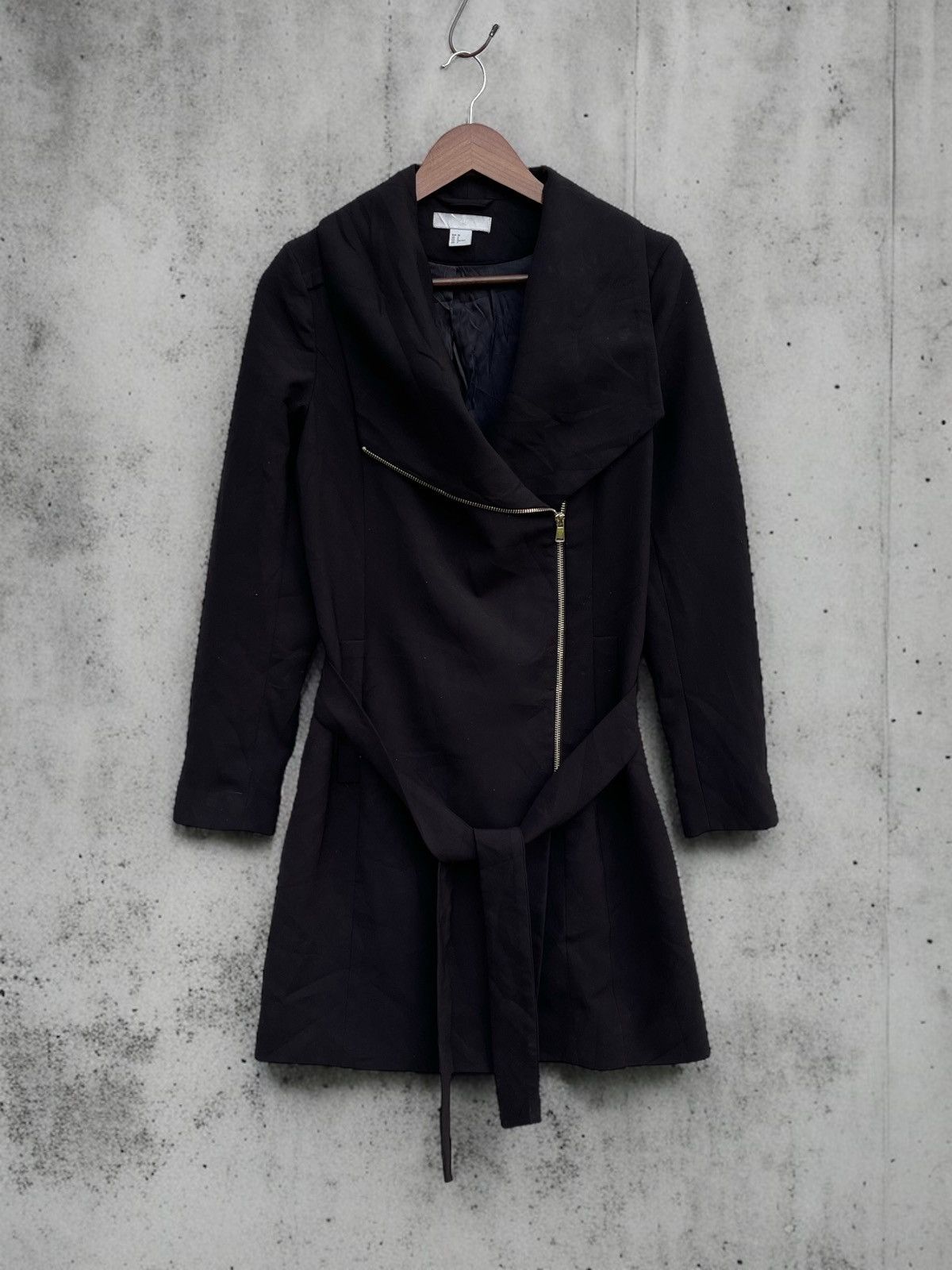 H&M H&M WOMEN'S ASYMMETRICAL ZIPPER COAT/JACKET Size S / US 4 / IT 40 - 1 Thumbnail