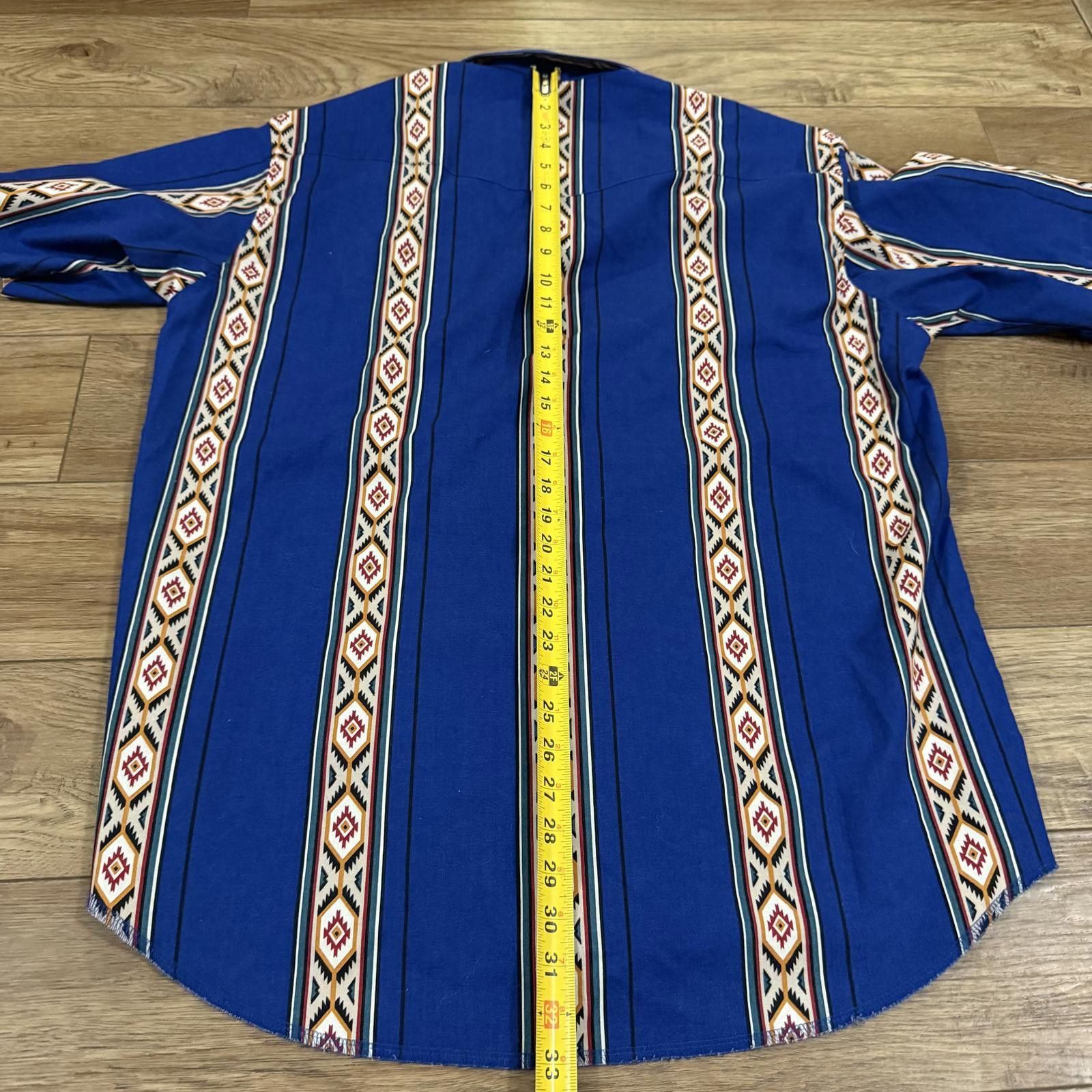 Wrangler Vintage Wrangler Southwestern Aztec Snap Shirt Cowboy Size US XL / EU 56 / 4 - 7 Thumbnail