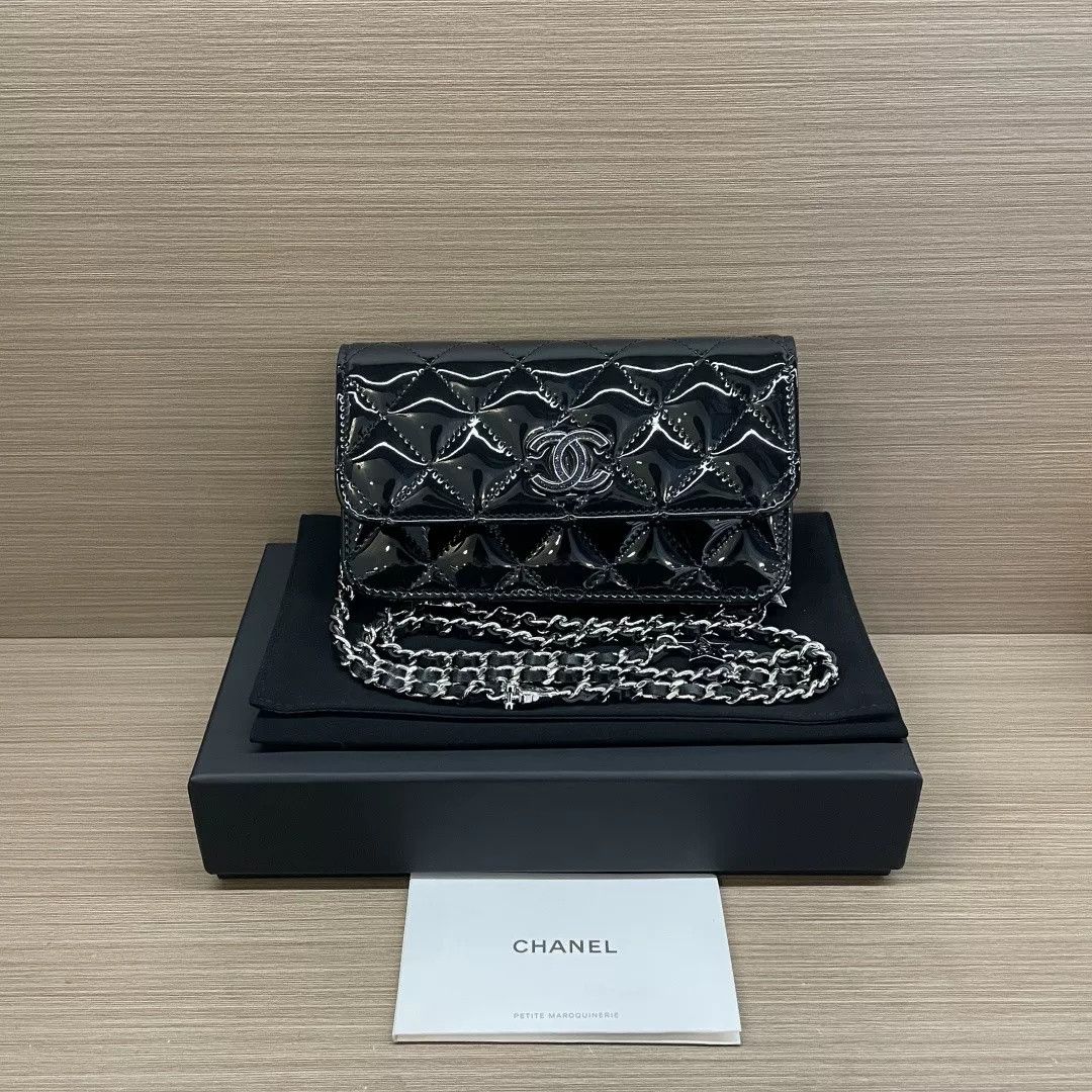 Chanel Pre-loved Bag Very good condition Size ONE SIZE - 1 Thumbnail