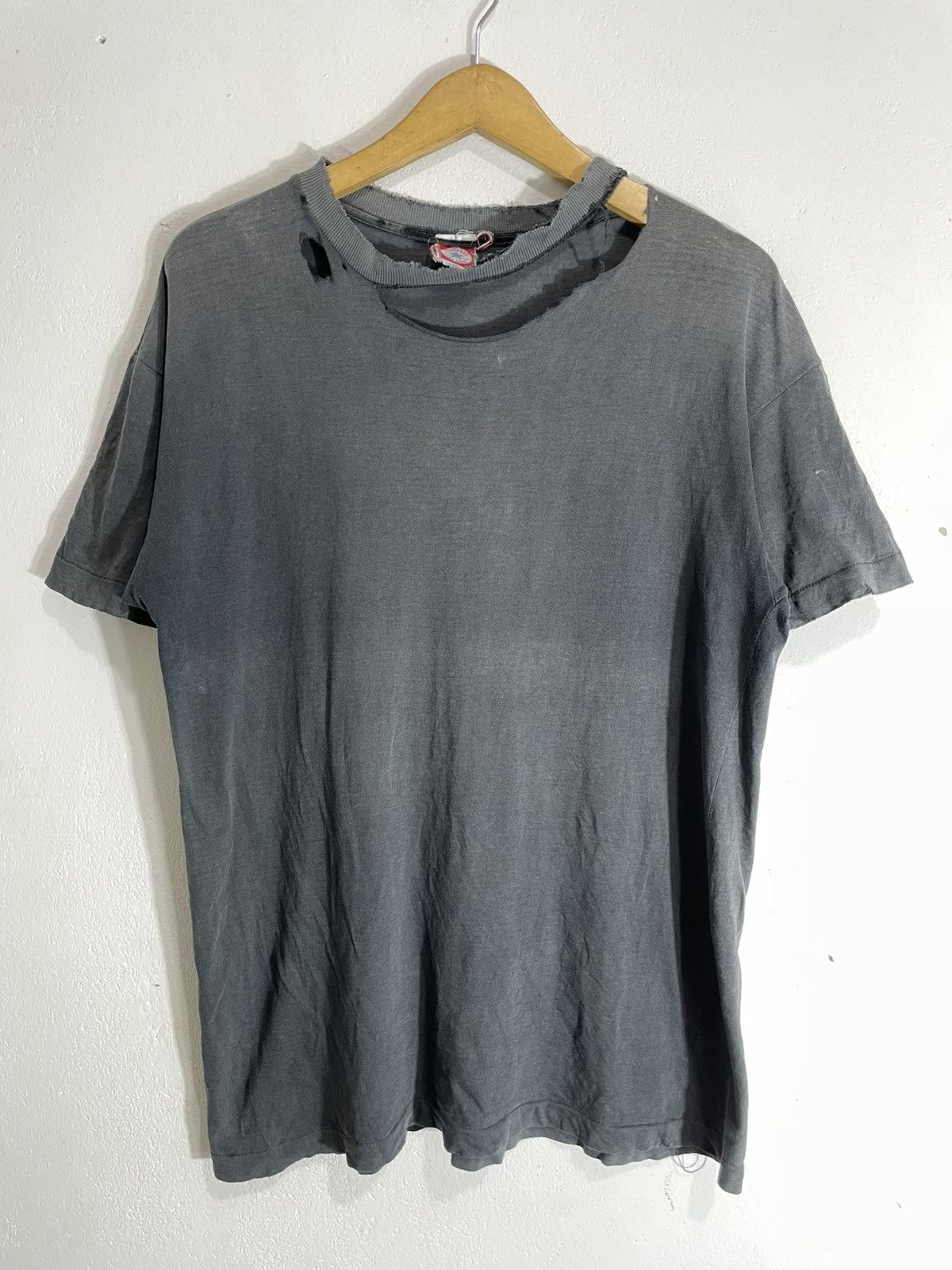 Vintage RARE distressed blank Tshirt Trashed style 80/90s Converse Size US L / EU 52-54 / 3 - 1 Thumbnail