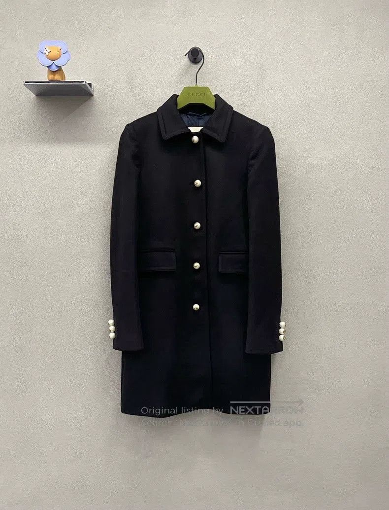 Gucci Gucci Black pearl coat Size XS / US 0-2 / IT 36-38 - 1 Thumbnail