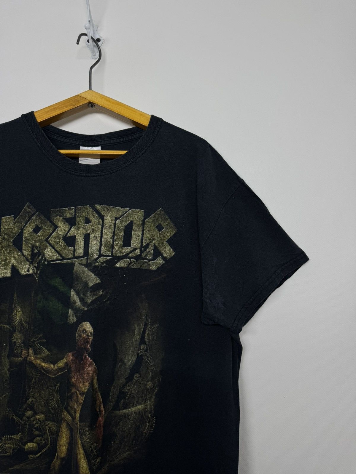 Gildan Vintage Kreator death to the world tour t-shirt Size US L / EU 52-54 / 3 - 7 Thumbnail