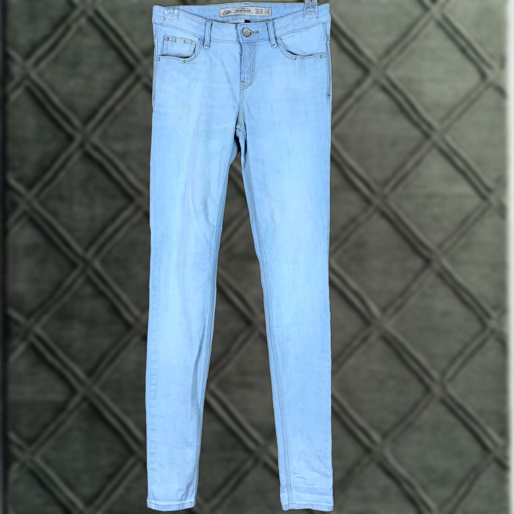 Zara Zara Trafaluc Womens Size 02 Slim Denim Jeans Pockets Casual Pants Light Blue Jeans Womens Slim Denim Pockets Casual Light Blue 90s? Size 26" / US 2 / IT 38 - 1 Thumbnail
