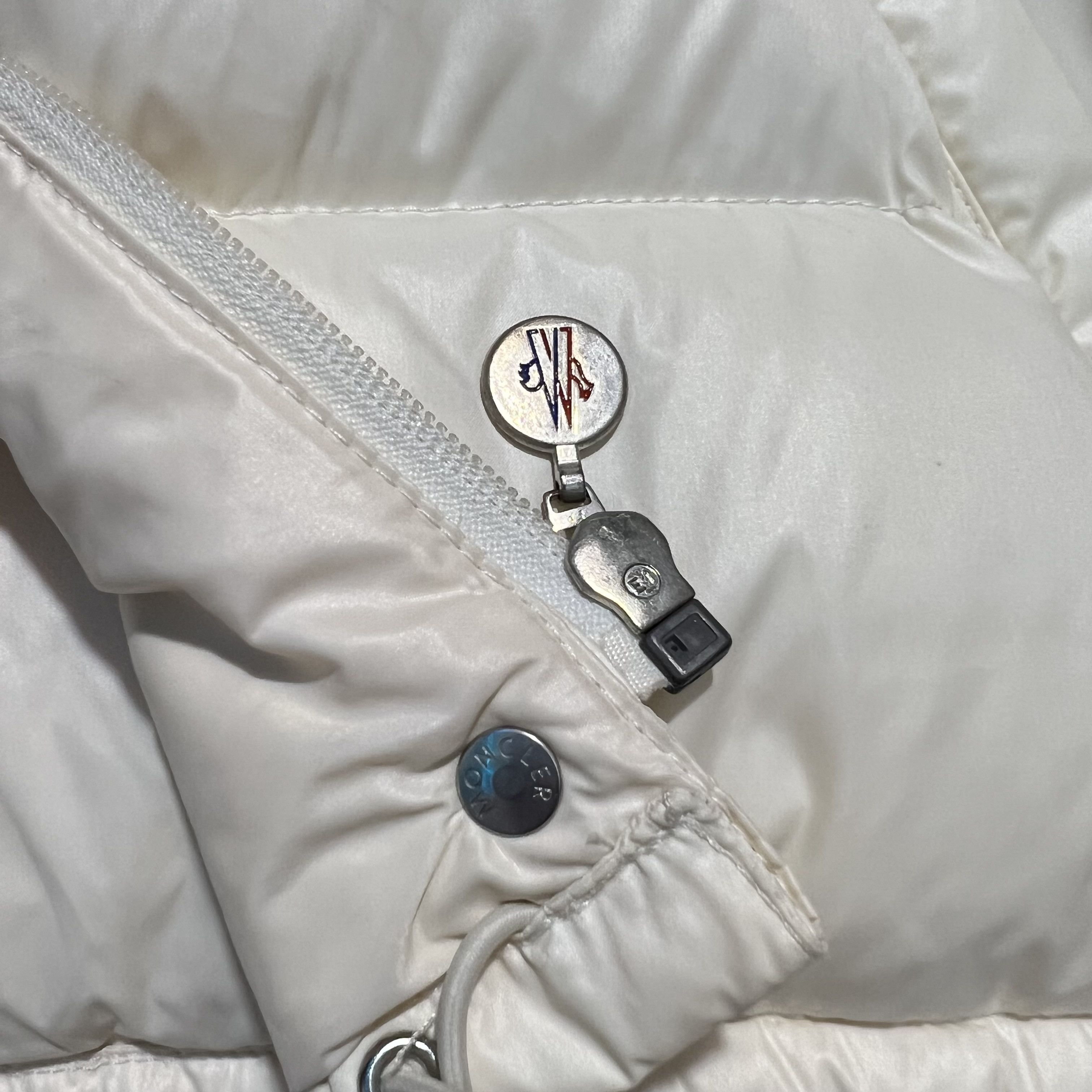 Moncler Moncler Vintage puffer down jacket Size S / US 4 / IT 40 - 18 Thumbnail