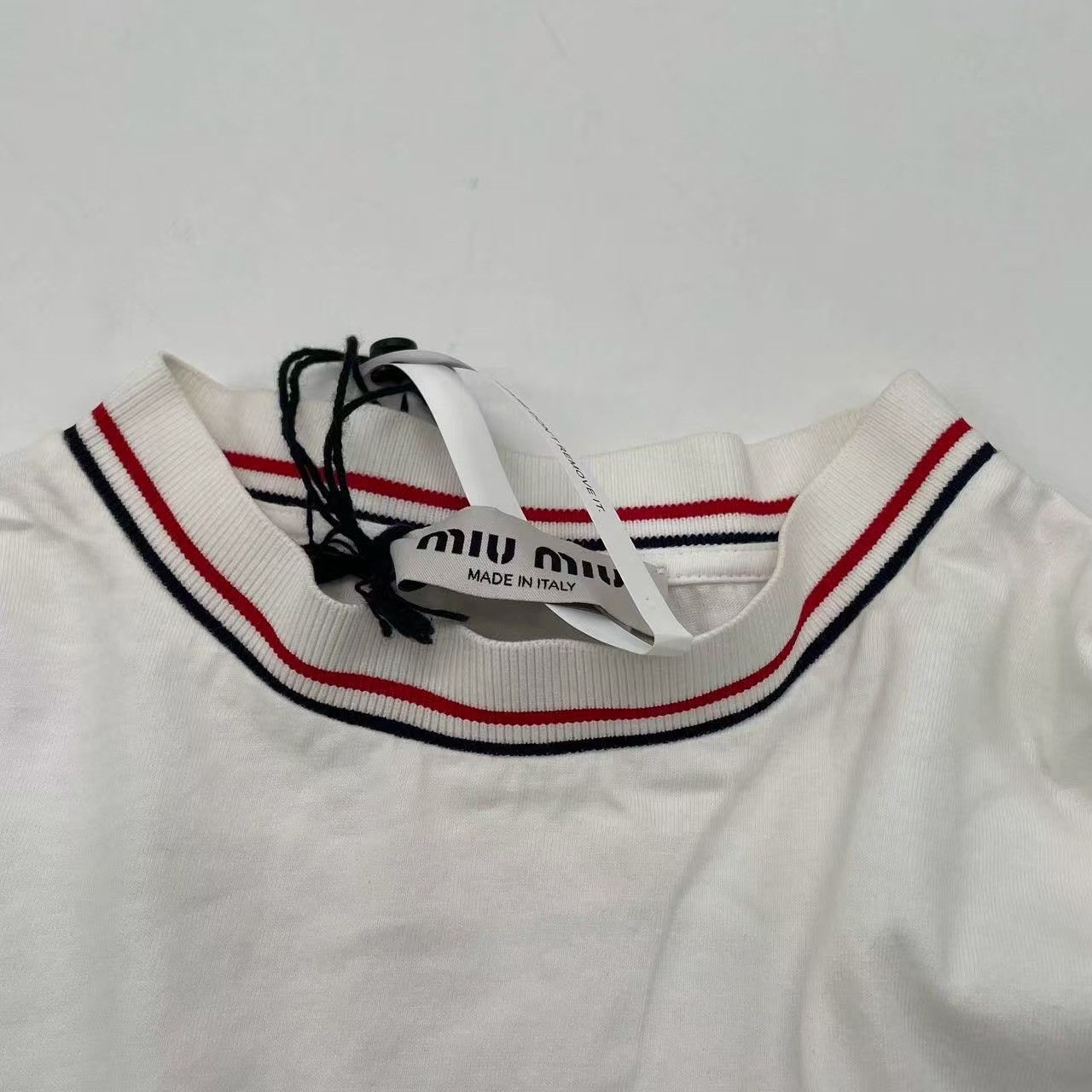 Miu Miu Miu Miu White Long Sleeve Crop Top Size XS / US 0-2 / IT 36-38 - 7 Thumbnail