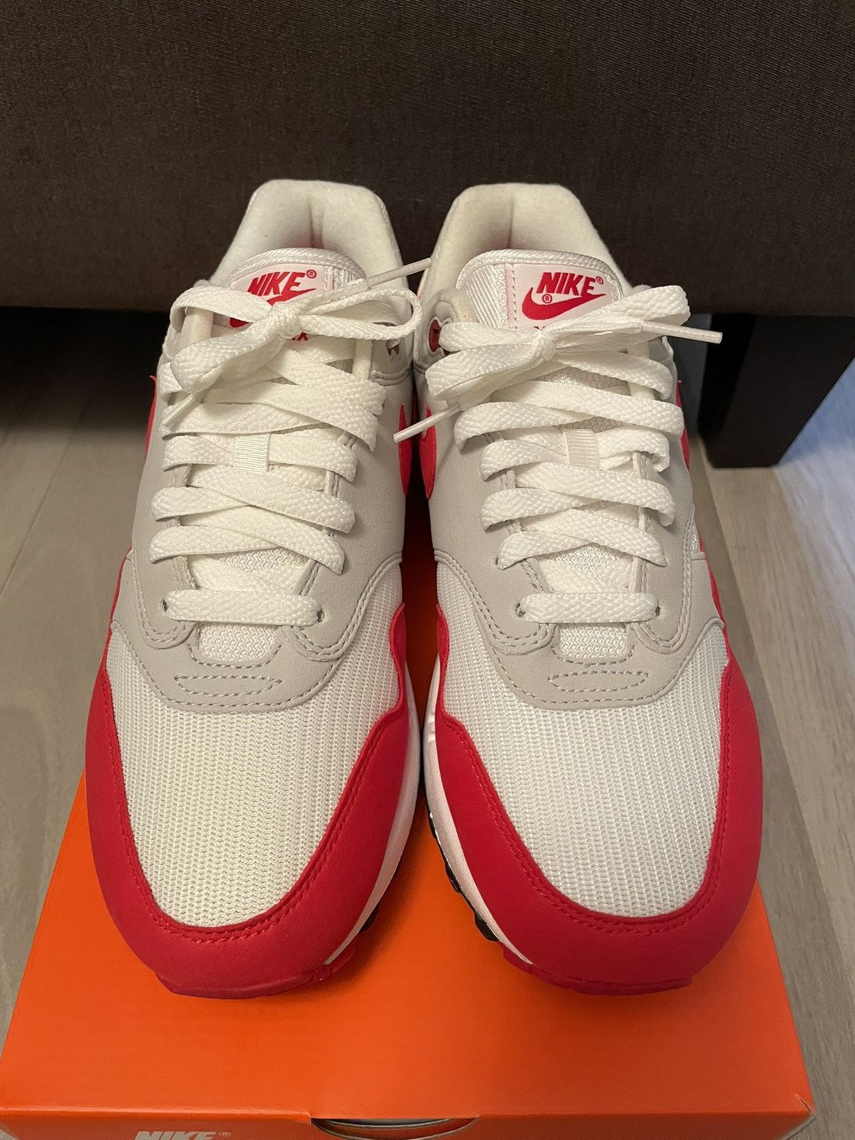 Nike Nike Air Max 1 Anniversary Red (2017) Size US 7.5 / EU 40-41 - 2 Thumbnail
