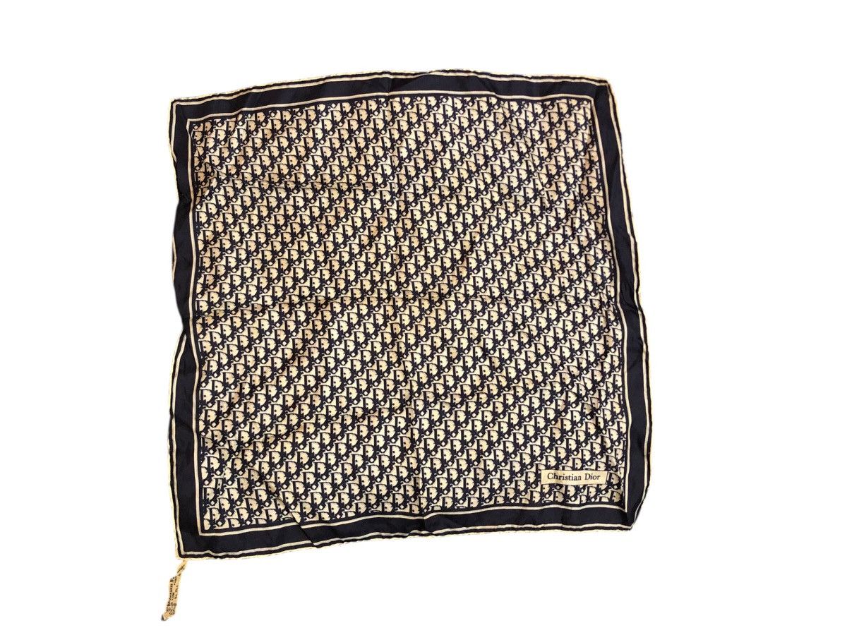Dior mini scarve