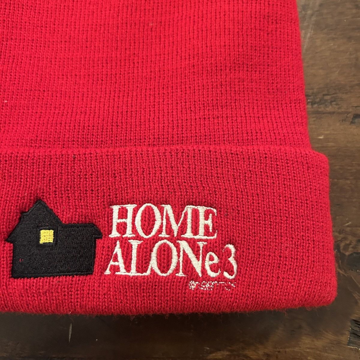 Other VINTAGE HOME ALONE 3 BEANIE Size ONE SIZE - 2 Thumbnail