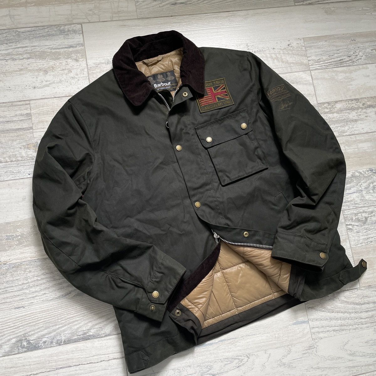 Barbour
ダークグレー ロングレインコート Barbour International Men's Icons Wax Jacket