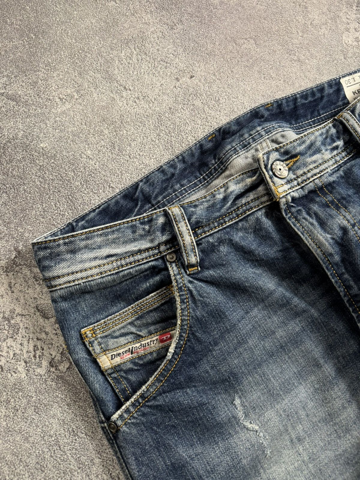 Diesel Diesel 31/30 Krooley distressed denim pants trousers jeans Size US 31 - 10 Thumbnail