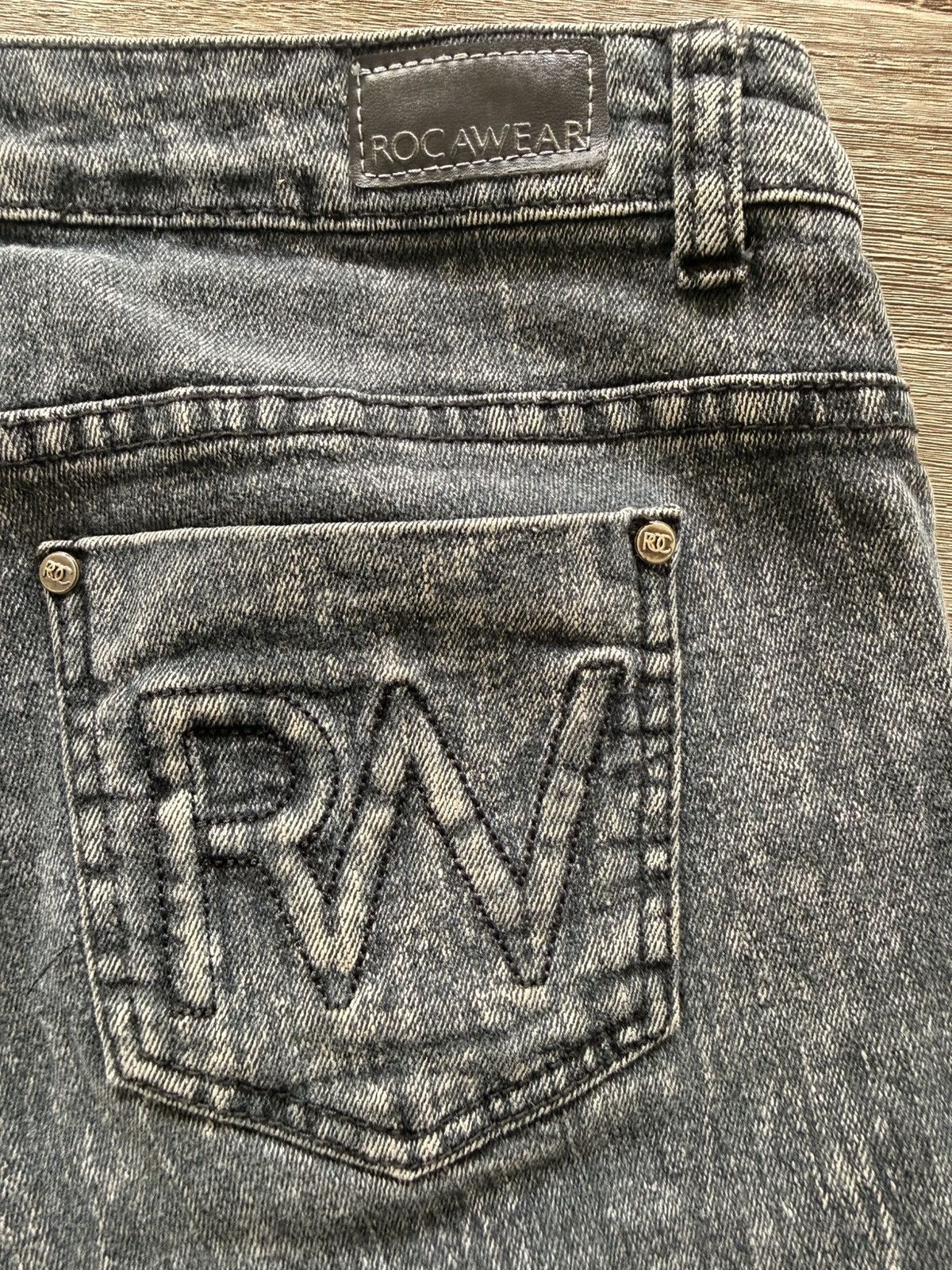 Rocawear Rocawear Black Denim Studded Jorts Shorts Vintage Y2K 14 Size 36" / US 14 / IT 50 - 3 Thumbnail