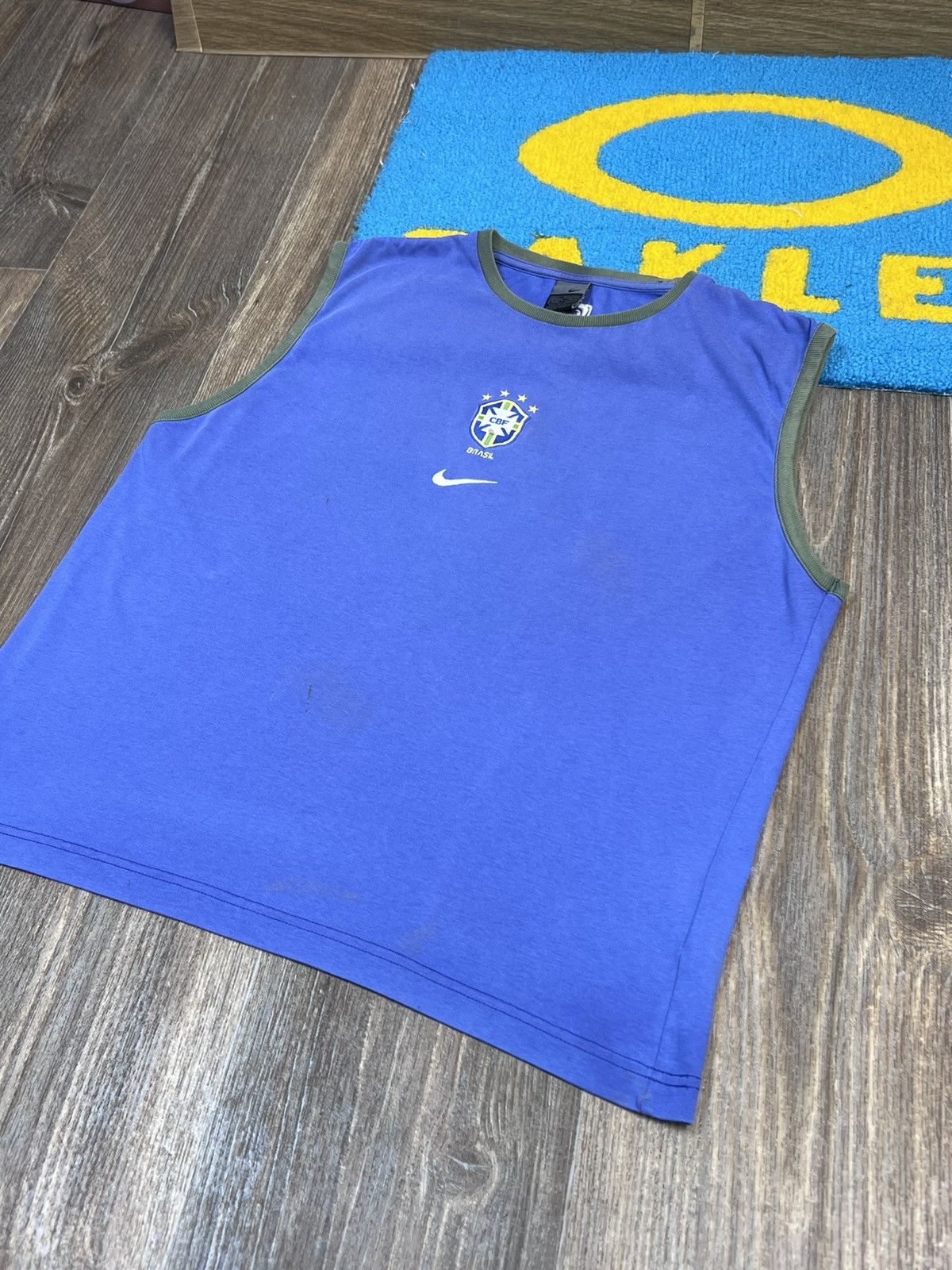 Nike Vintage 2004 Nike Brazil Center Logo blue sleeves jersey Size US L / EU 52-54 / 3 - 4 Thumbnail