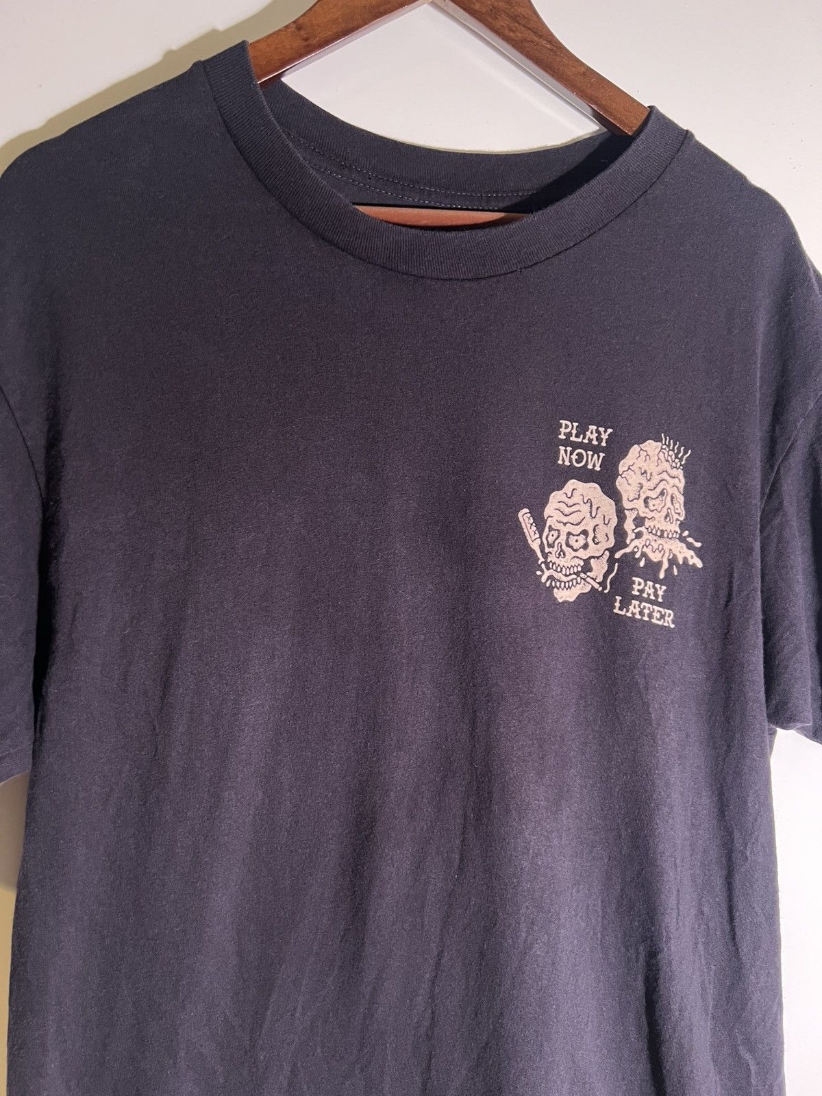 Vintage Y2K 2000’s Style Play Now Play Later Skulls Goth Retro Shirt Size US L / EU 52-54 / 3 - 5 Thumbnail