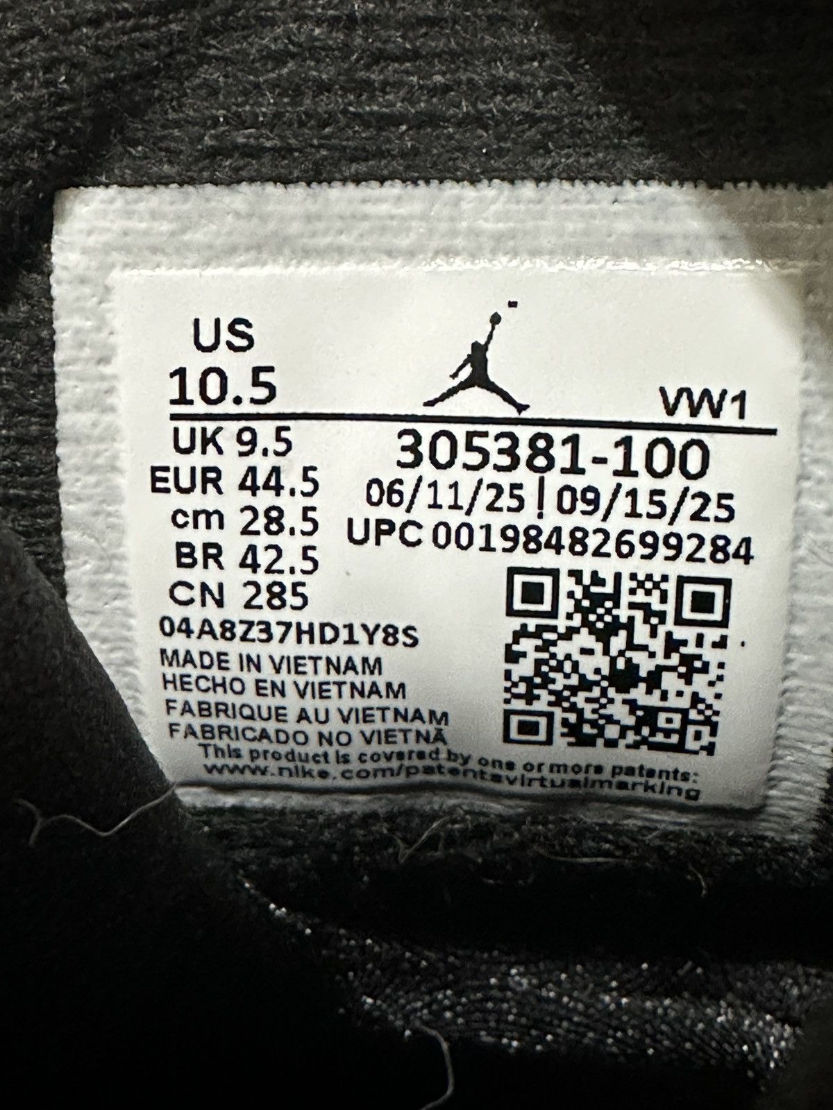 Jordan Brand Size 10 - Jordan 8 Retro White True Red (2025) (305381-100) Size US 10.5 / EU 43-44 - 6 Thumbnail