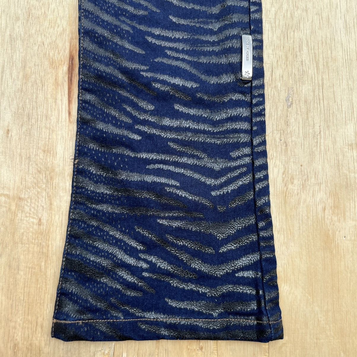 Hysteric Glamour VOICE OF VOICES JEANS ZEBRA CAMO FLARED CUT BRAY Y2K VINTAGE Size 27" / US 4 / IT 40 - 3 Thumbnail