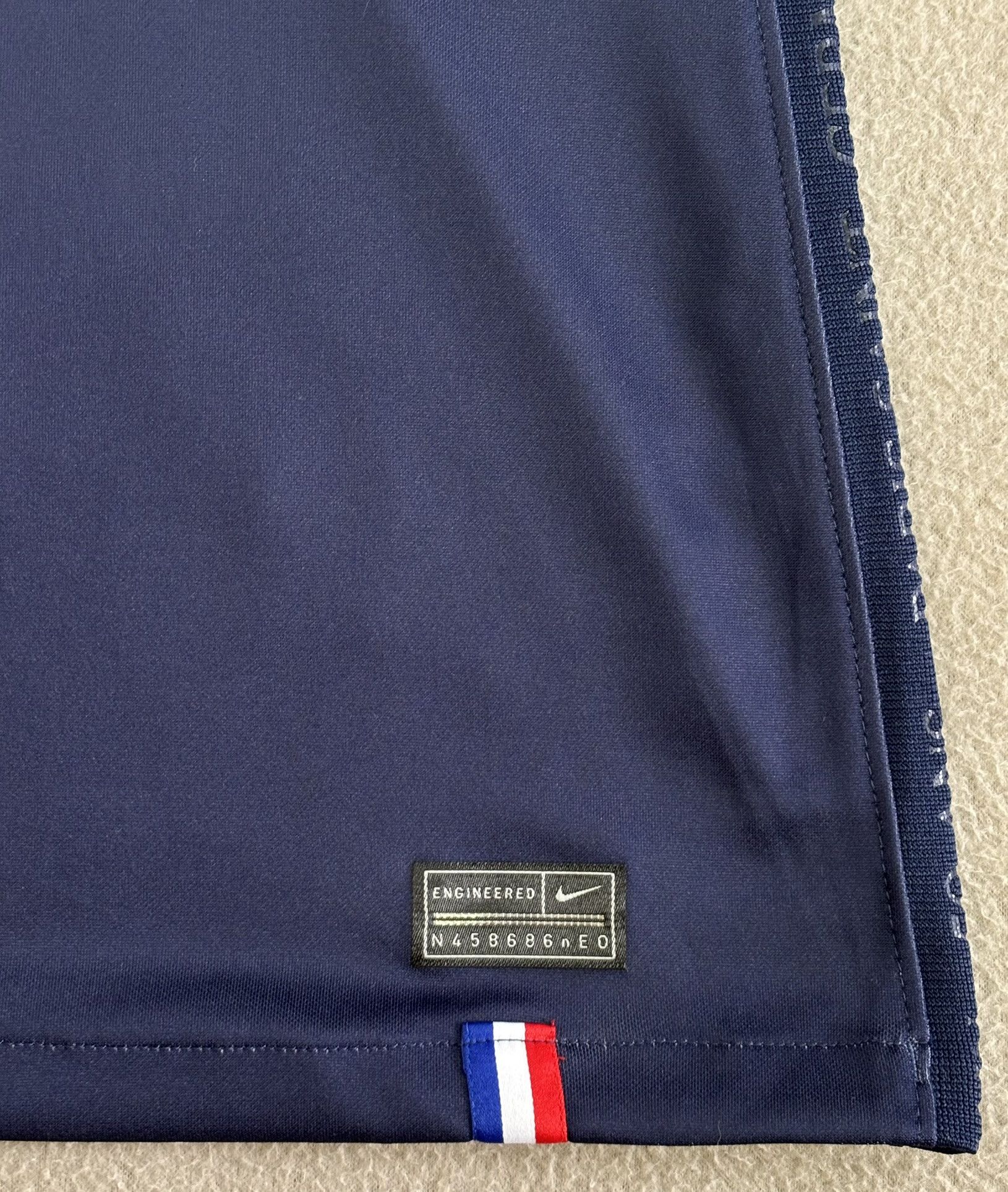 Nike Paris Saint Germain 2020/2021 Mbappe #7 Nike Size US M / EU 48-50 / 2 - 8 Thumbnail