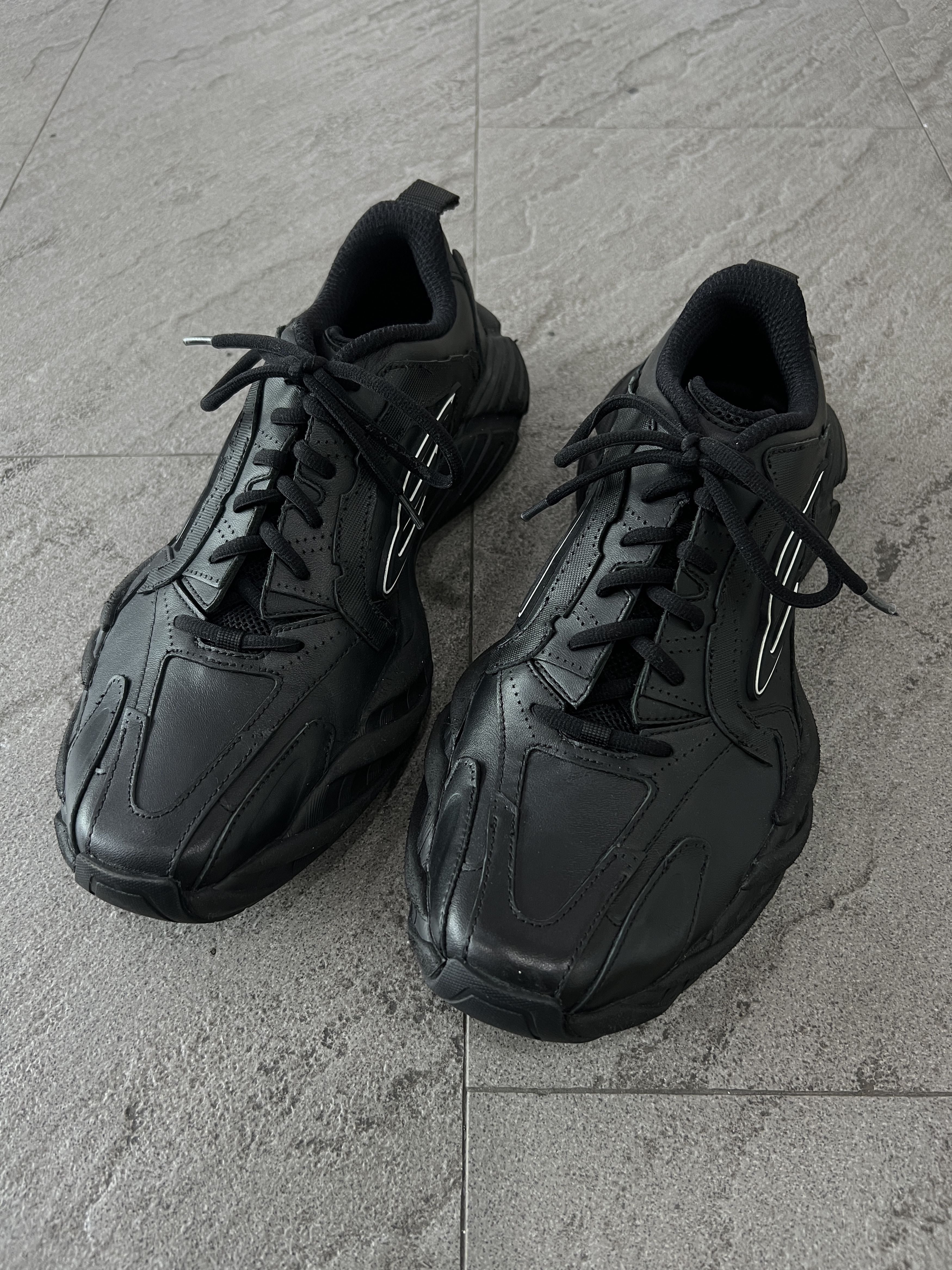 Balenciaga Balenciaga Monday Sneaker Triple Black EU43 Size US 10 / EU 43 - 3 Thumbnail