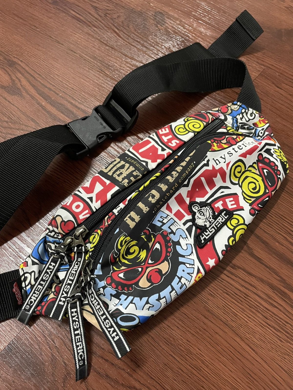 Hysteric Glamour Rare Hysteric Glamour Overprint Pouchbag Size ONE SIZE - 3 Thumbnail