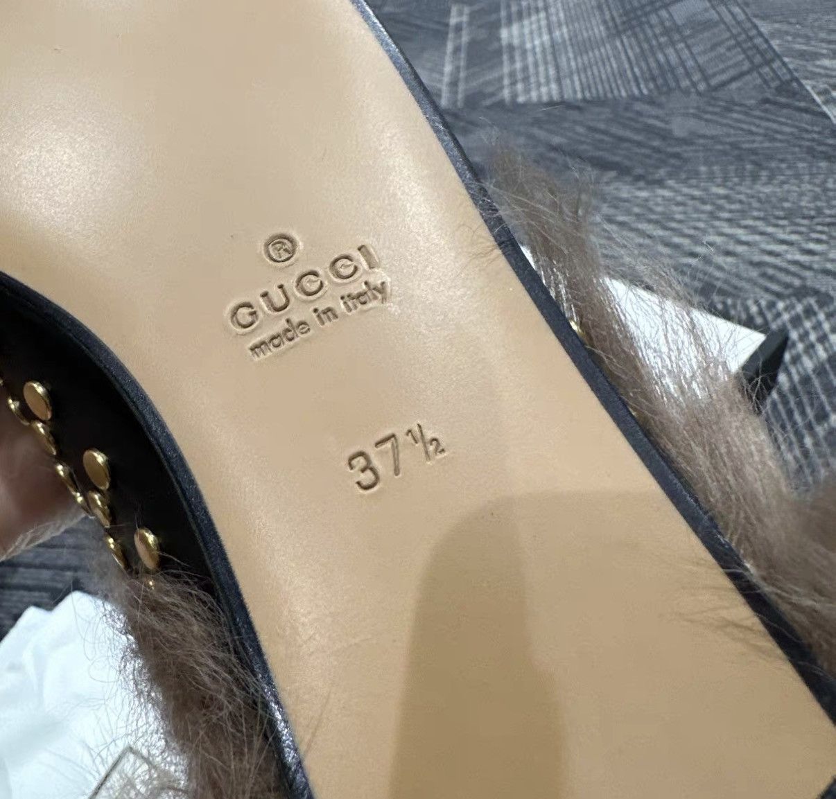 Gucci Gucci Studded Fur Slide J42 Size US 6.5 / IT 36.5 - 7 Thumbnail