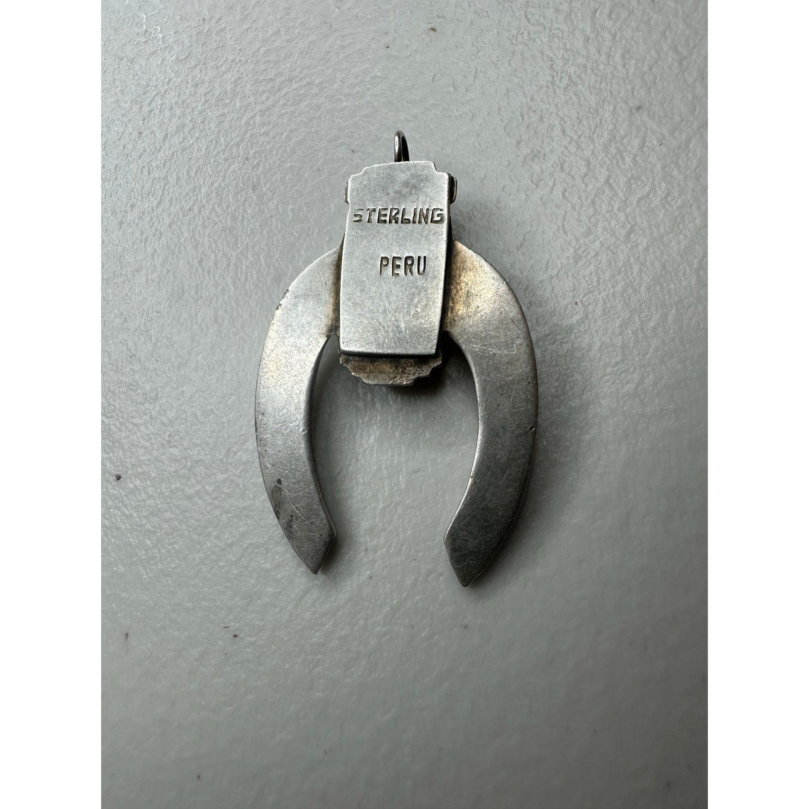& Other Stories Peru 925 Sterling Silver Tumi Horseshoe Pendant Heavy 14.3g Size ONE SIZE - 2 Thumbnail