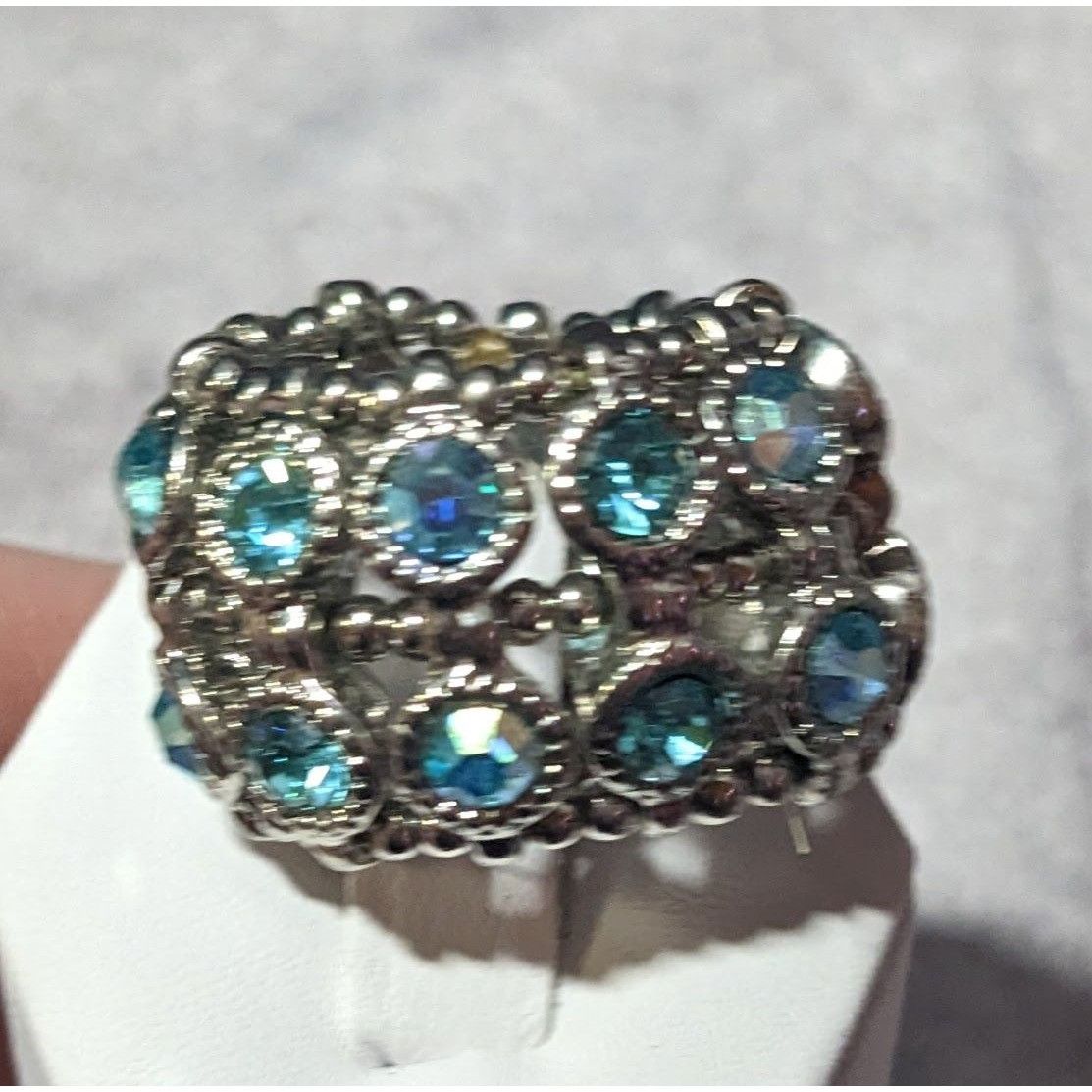 Other Chunky Glam Blue Rhinestone Silver Tone Stretch Ring Size 7 Size ONE SIZE - 5 Thumbnail