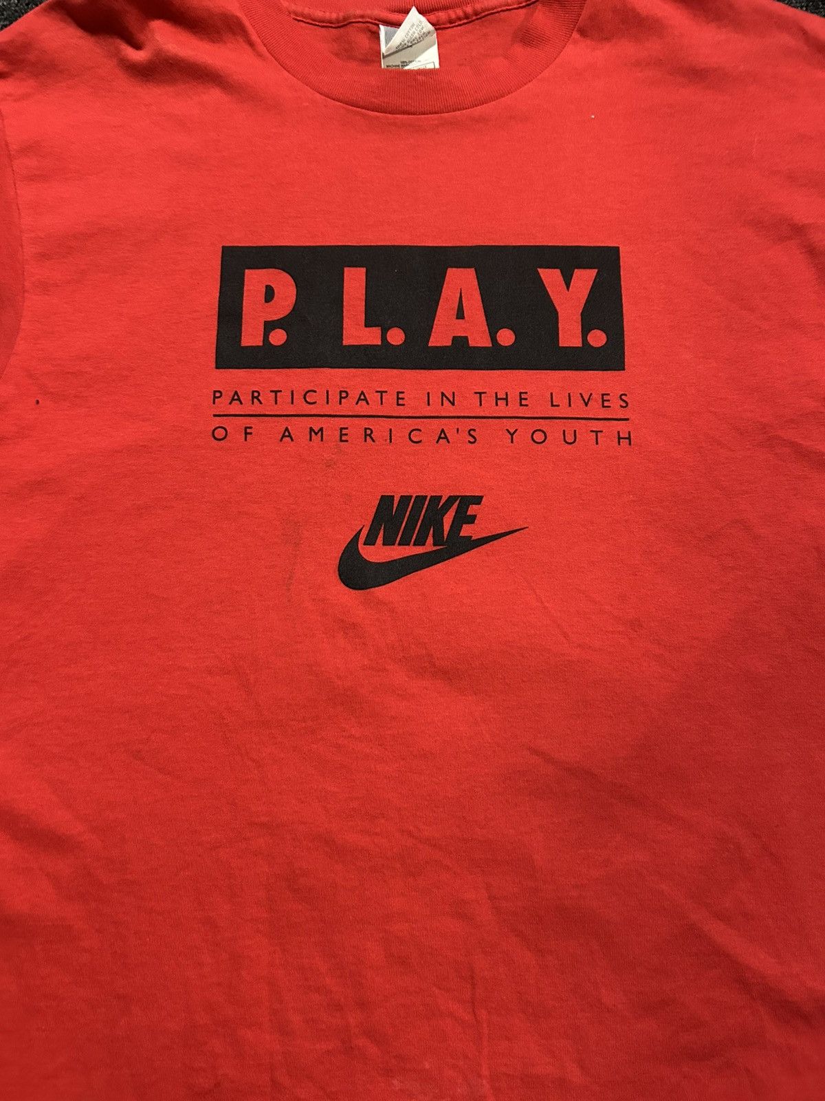 Nike × Vintage Vintage Nike PLAY tee shirt Size US L / EU 52-54 / 3 - 2 Thumbnail