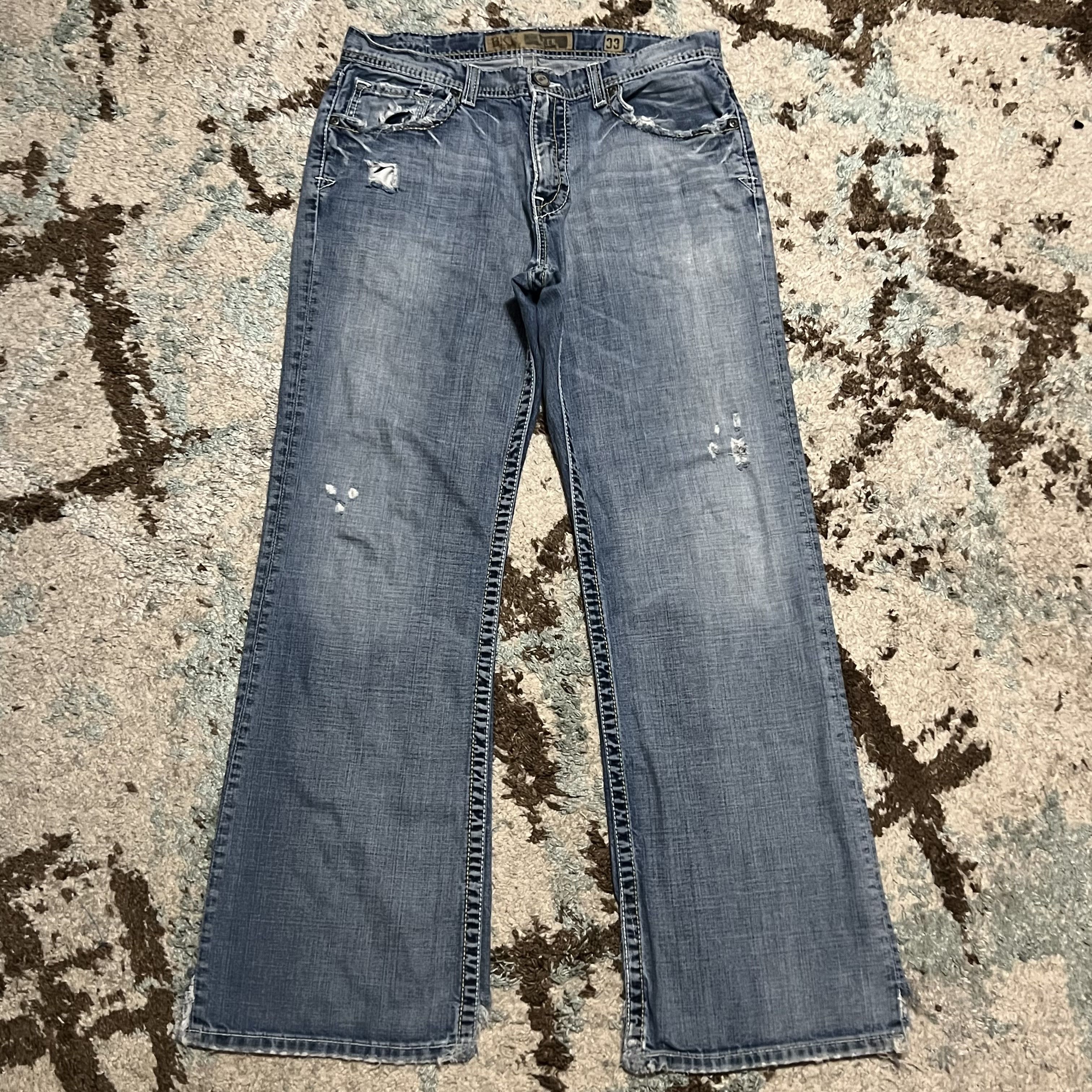 BKE Buckle BKE Tyler Distressed Jeans Size 33x31 Light Wash Size US 33 - 2 Thumbnail