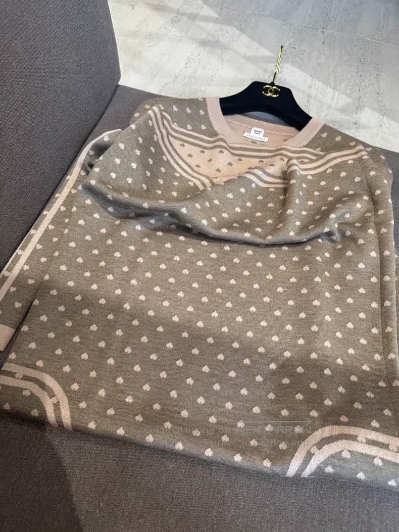 Hermes Hermes Gorgeous Bridle Milk Tea Color Full-hearted Knitted Size XXS / US 00 / IT 34 - 4 Thumbnail