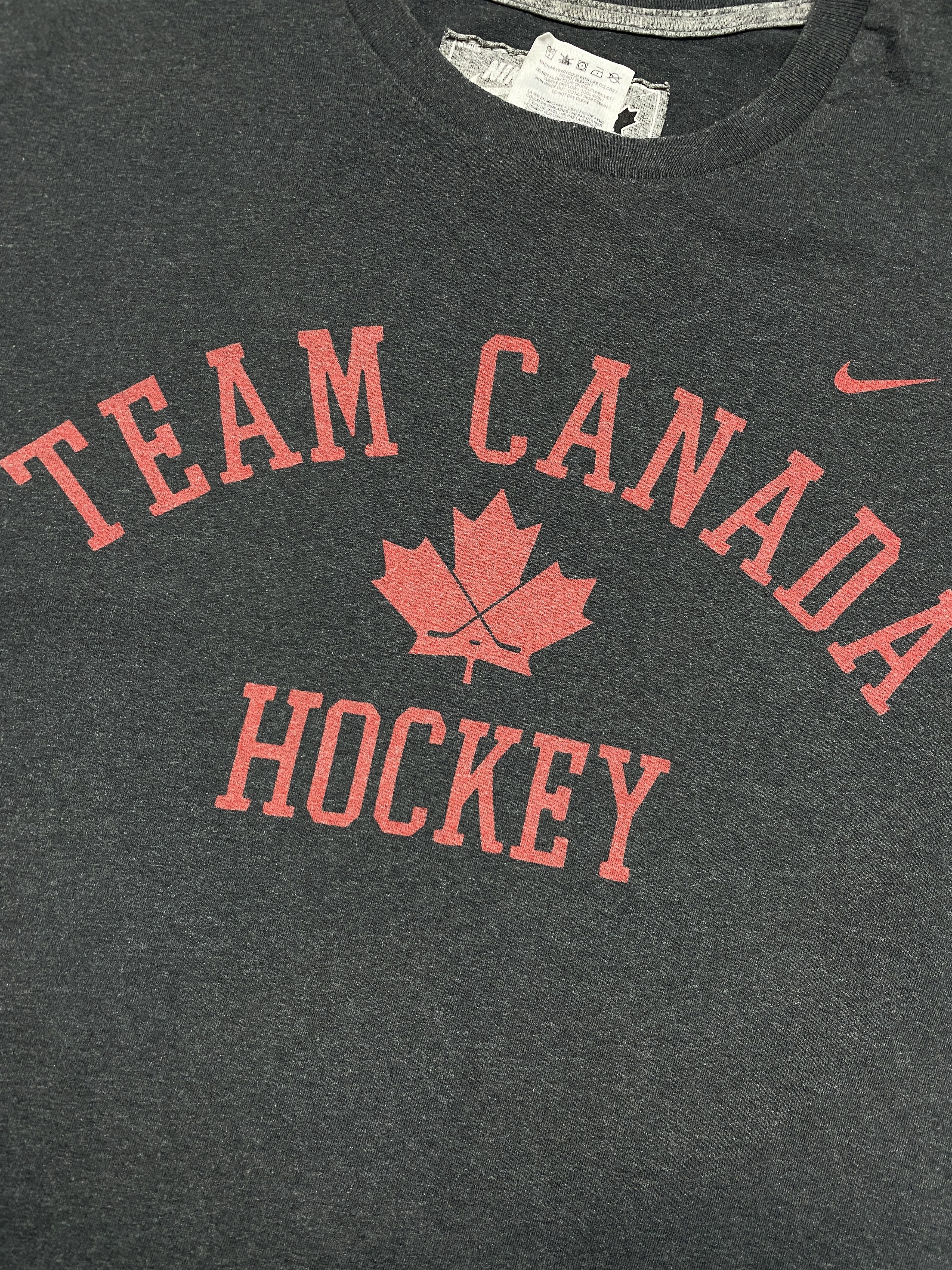 Nike × Vintage Nike Hockey Canada Team Vintage Mens T-Shirt Size US L / EU 52-54 / 3 - 3 Thumbnail
