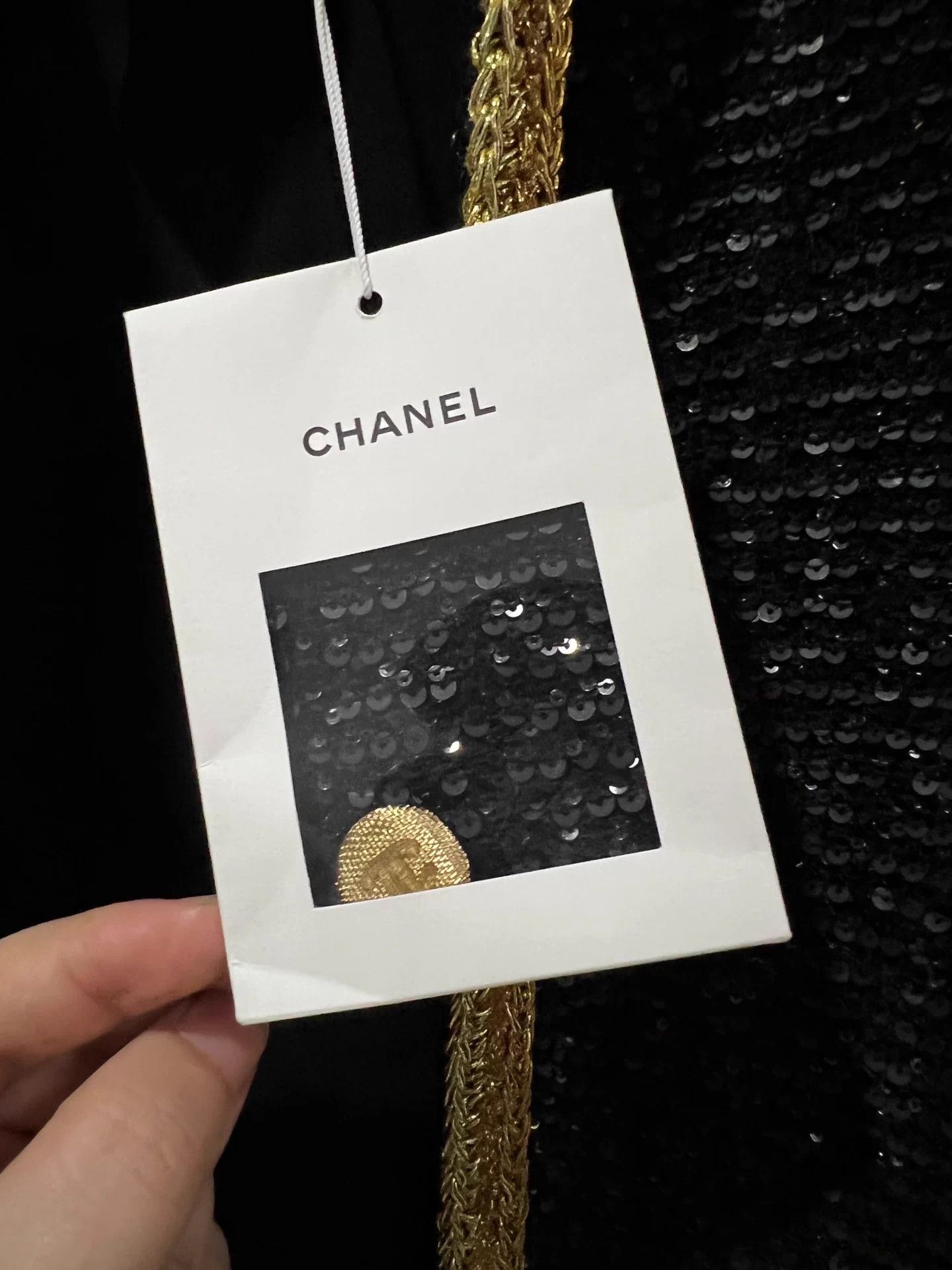 Chanel Chanel Black & Gold Heavy Beaded Runway Jacket 40 BNWT Size M / US 6-8 / IT 42-44 - 3 Thumbnail