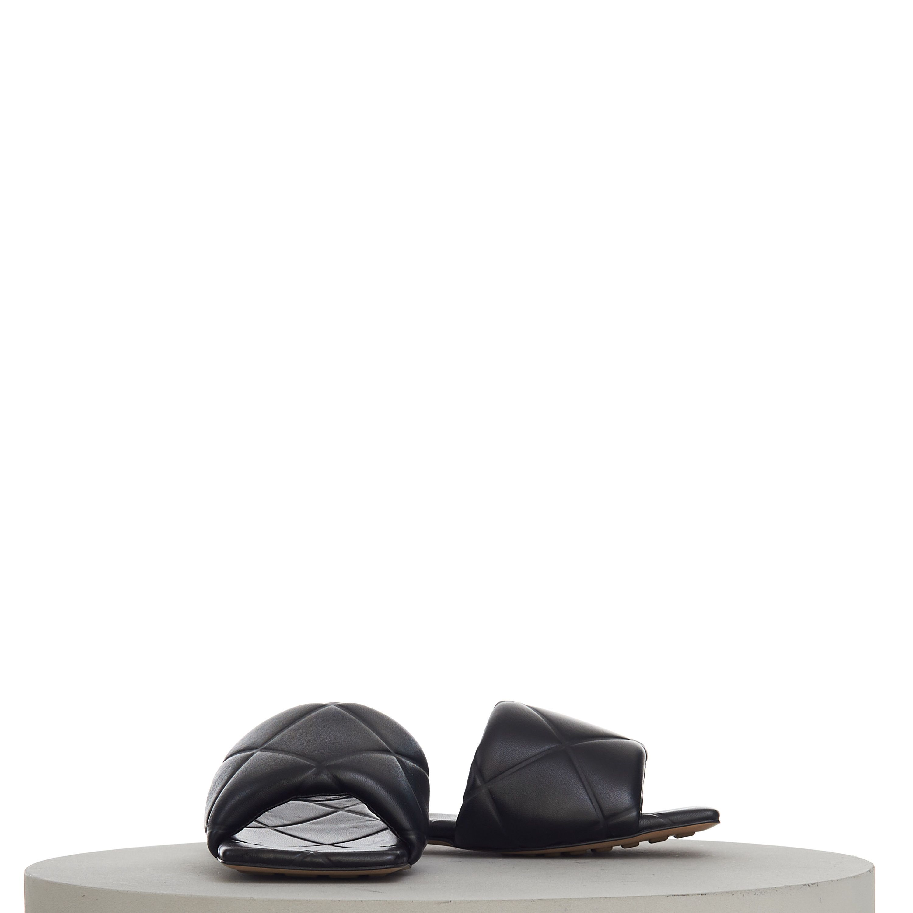 Bottega Veneta Lido Slide Sandals In Black Quilted Leather Size US 6.5 / IT 36.5 - 12 Thumbnail