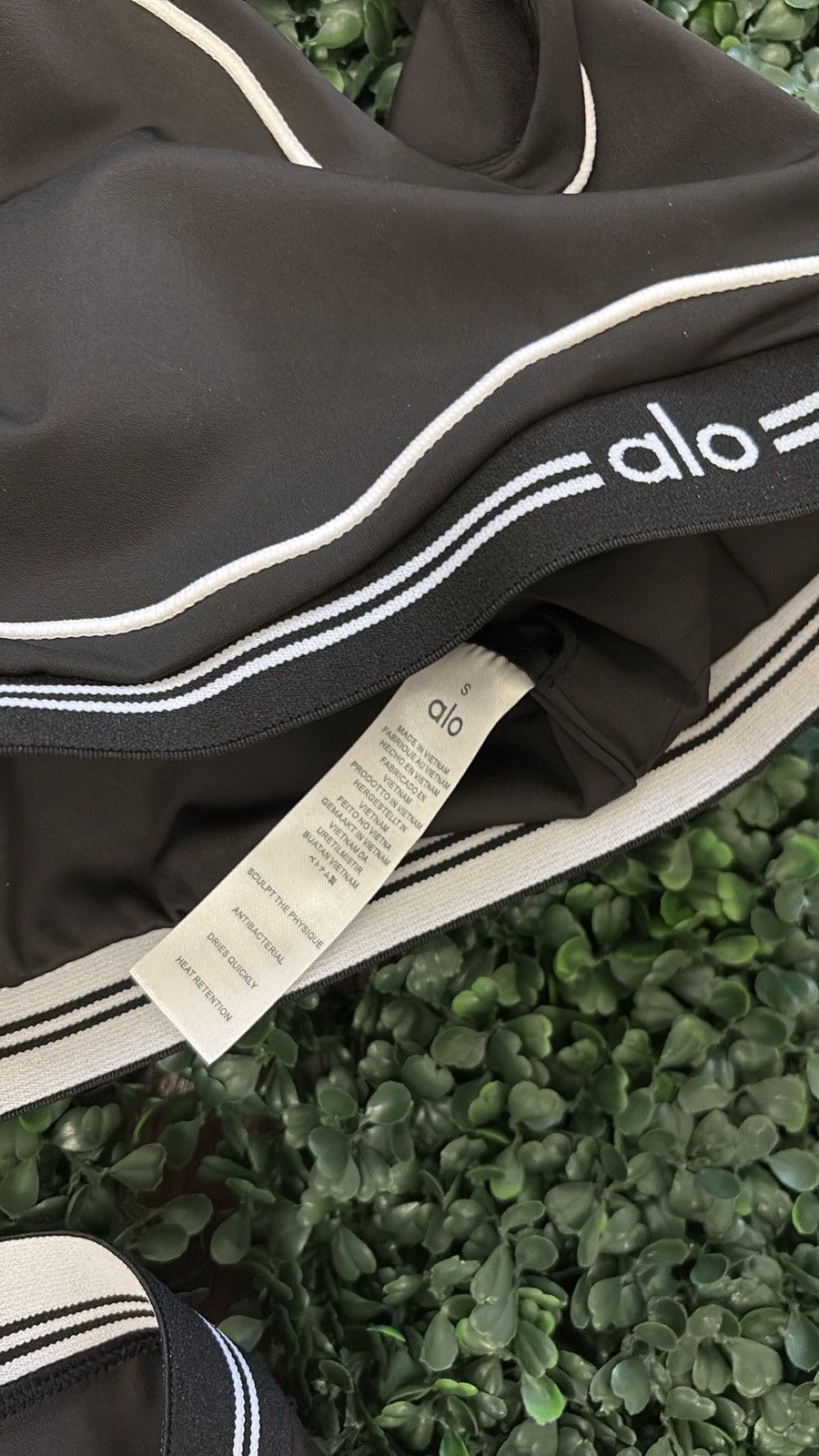 Alo Black & White Women Alo Set ( S/4 ) Size S / US 4 / IT 40 - 5 Thumbnail