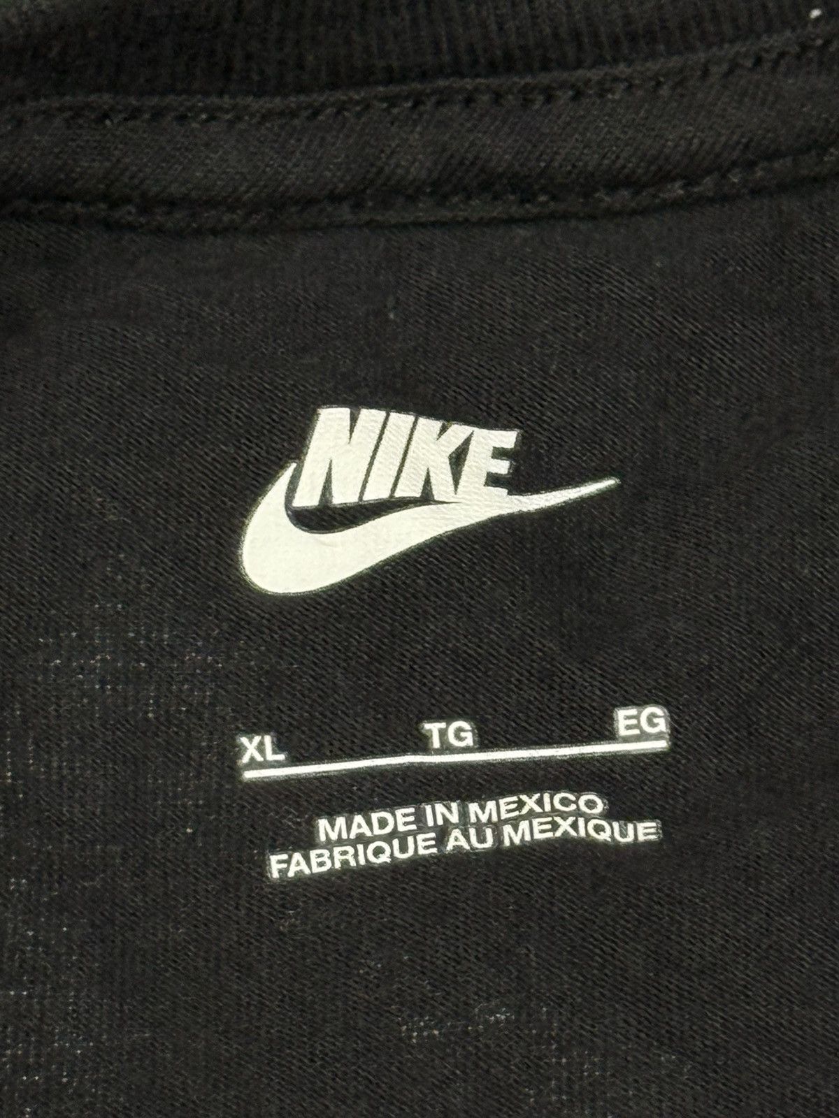 Nike RARE Nike Doodleglyph Puff Print Tee Black XL Flower Wing 72 Size US XL / EU 56 / 4 - 4 Thumbnail