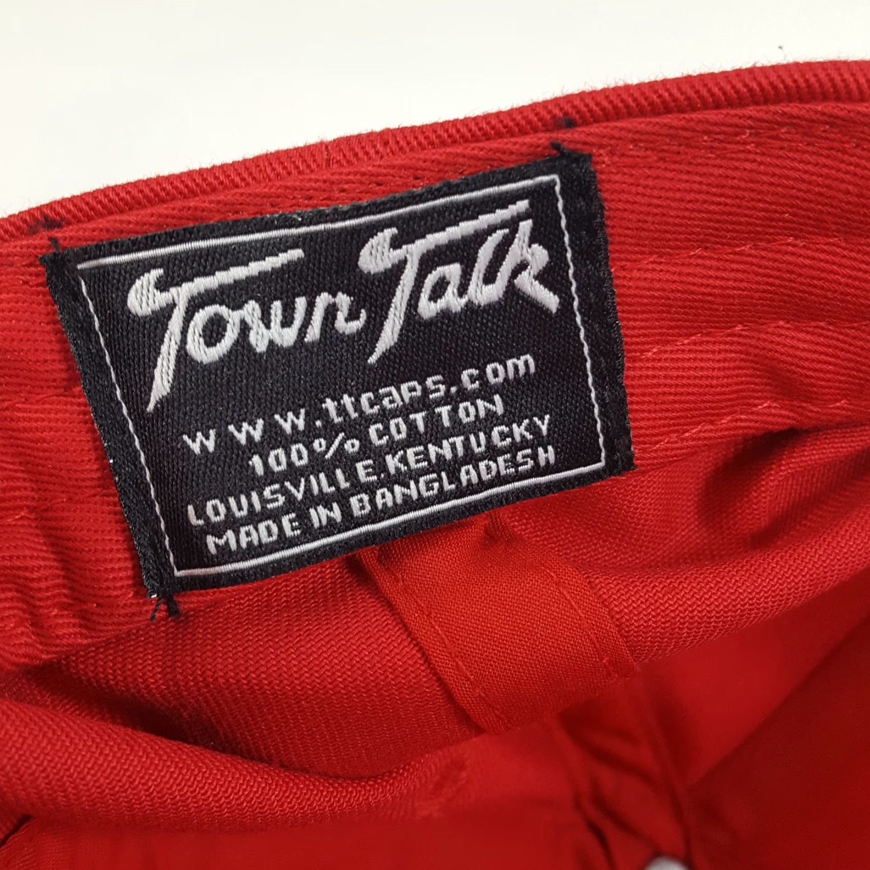 Vintage VINTAGE Town Talk Baseball Cap Hat Men One Size Red 90s Music Band Adjustable Cap Size ONE SIZE - 7 Thumbnail