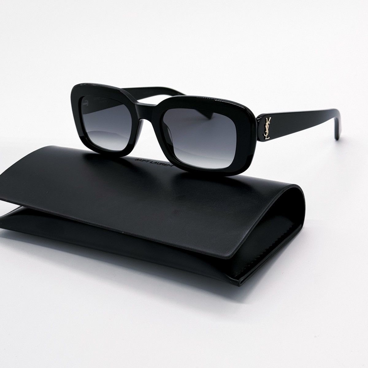 Saint Laurent Paris NEW SAINT LAURENT SL M130 002 BLACK SLM130 002 SUNGLASSES Size ONE SIZE - 1 Thumbnail