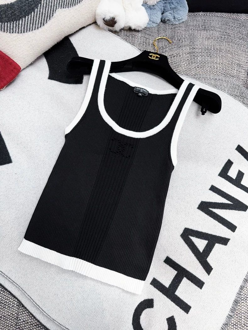 Chanel Chanel 25C hollow logo black knitted vest Size XS / US 0-2 / IT 36-38 - 7 Thumbnail