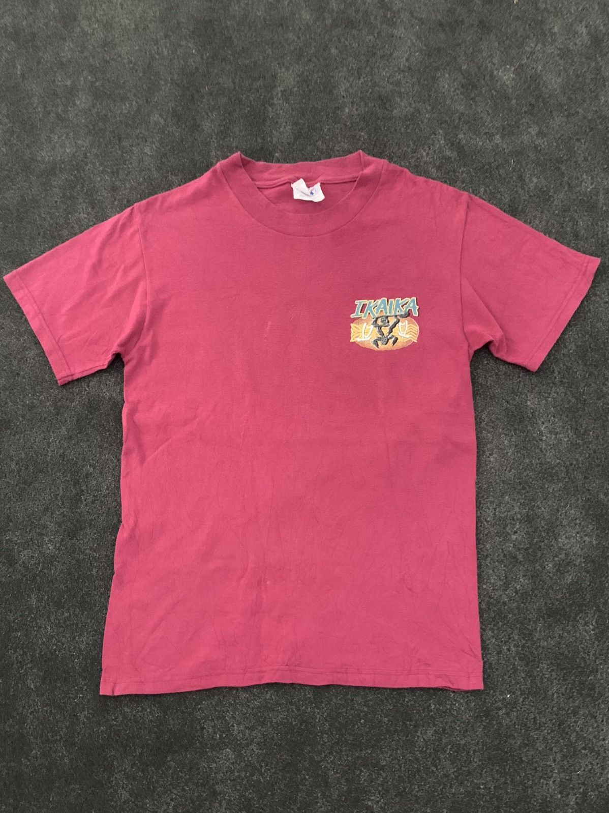 Vintage Vintage 90s Hanes Beefy-T Ikaika Hawaiian T-Shirt Size US S / EU 44-46 / 1 - 2 Thumbnail