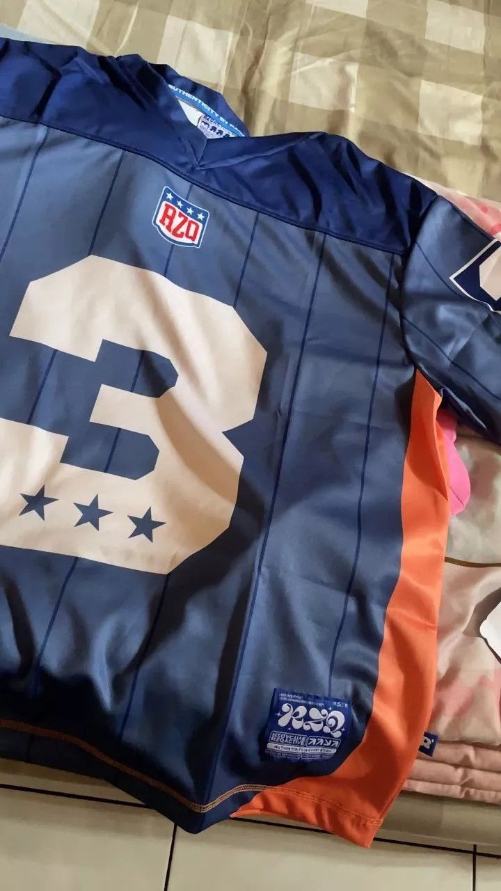 Other RZQ / 3 / Number Series / Jersey Size US L / EU 52-54 / 3 - 6 Thumbnail