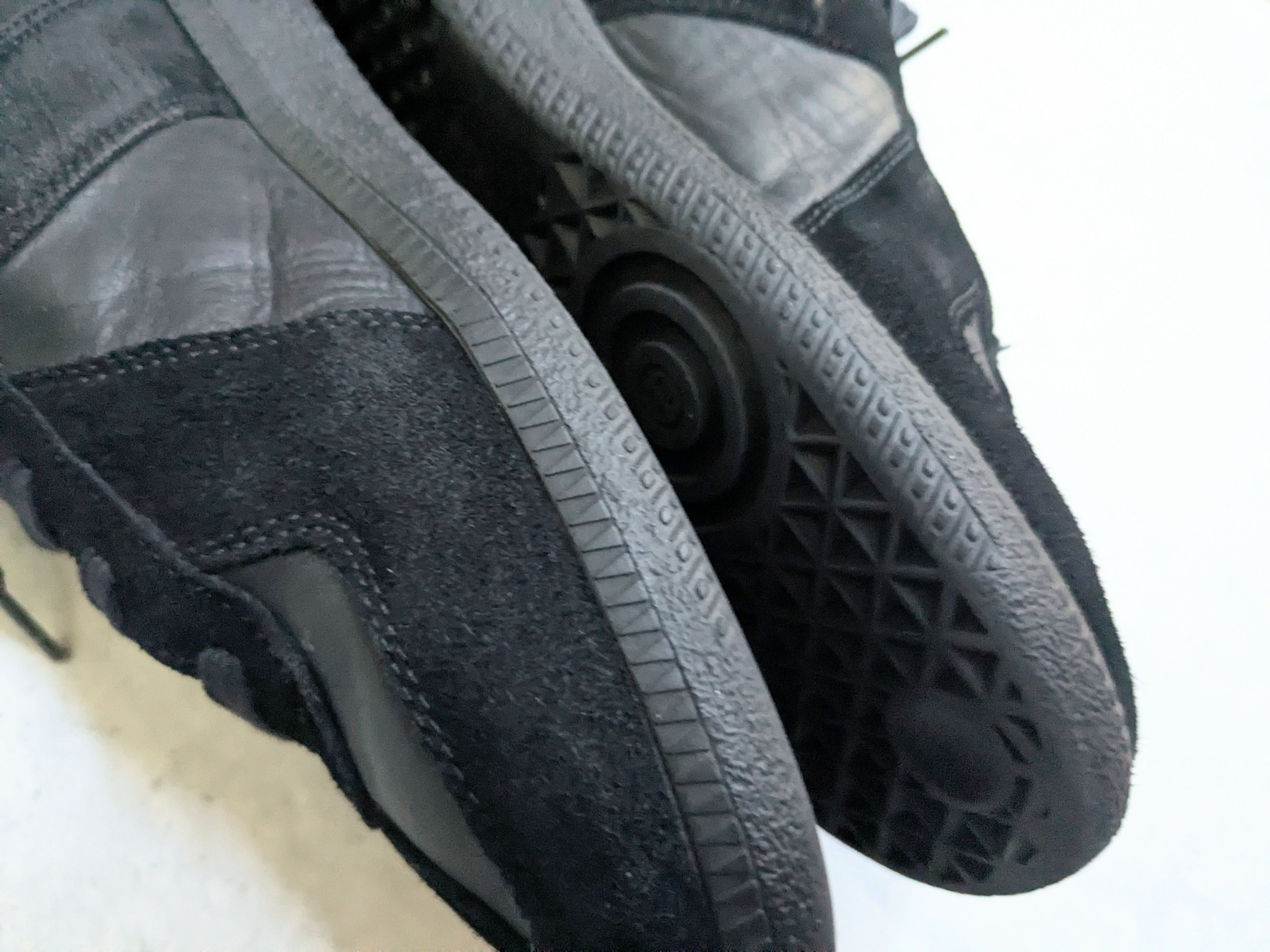 Maison Margiela Maison Margiela Replica GAT Black 9 42 Low Tops Size US 9 / EU 42 - 11 Thumbnail