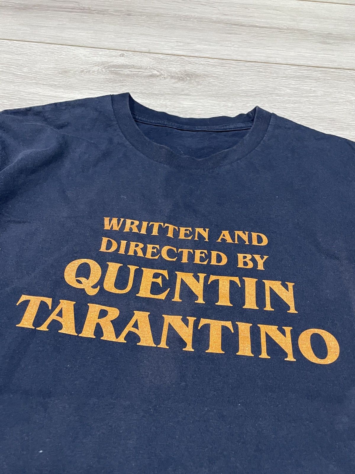 Vintage Quentin Tarantino vintage tee shirt “Written and directed” Size US L / EU 52-54 / 3 - 4 Thumbnail