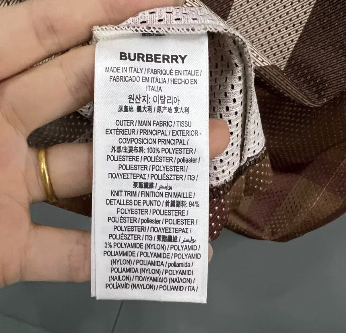 Burberry Burberry Check Round Neck Mesh Vest J41 Size US M / EU 48-50 / 2 - 3 Thumbnail